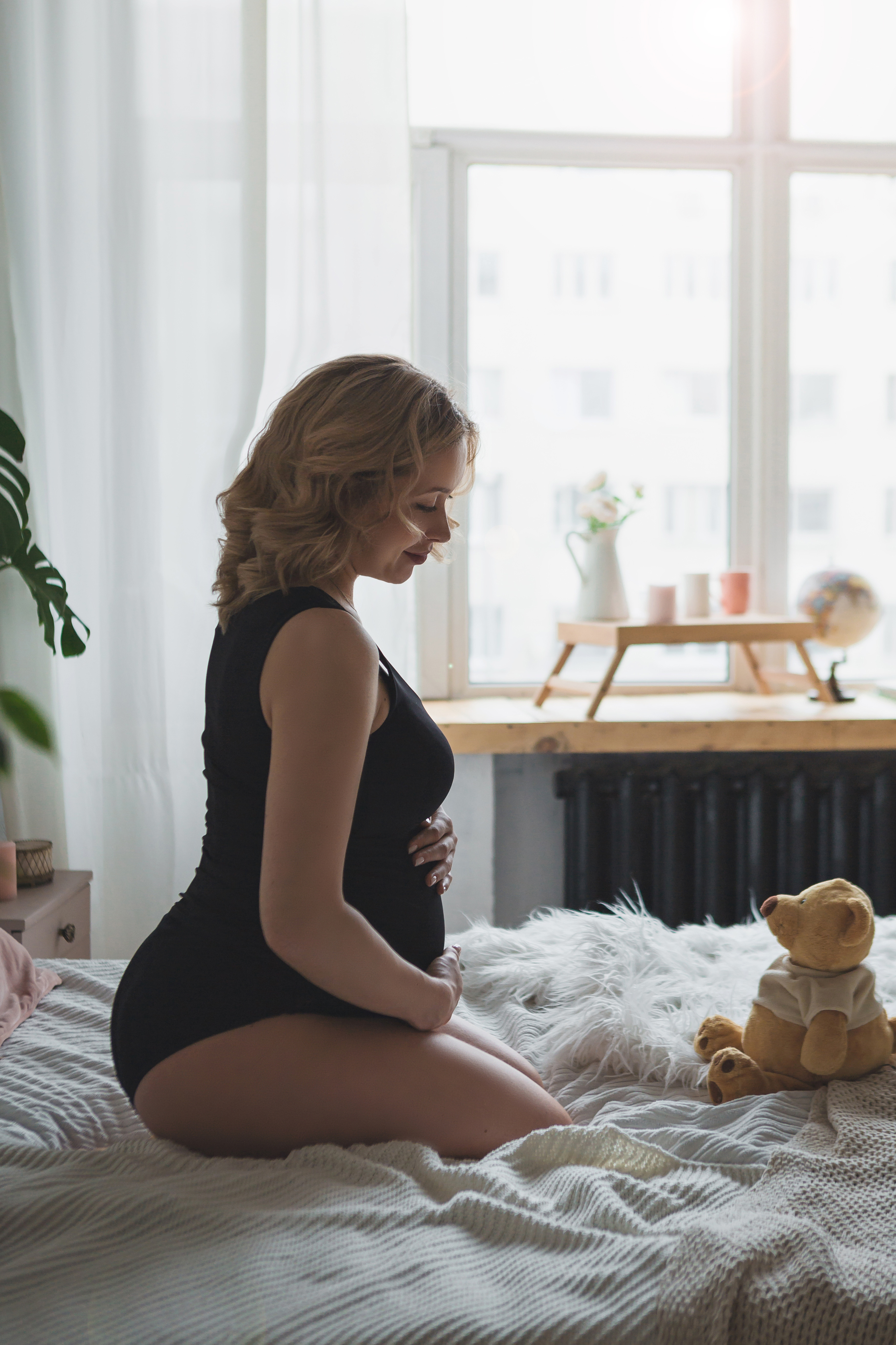 Фотосессия беременности в студии Екатеринбург. Фотограф Виктория Темирова Екатеринбург