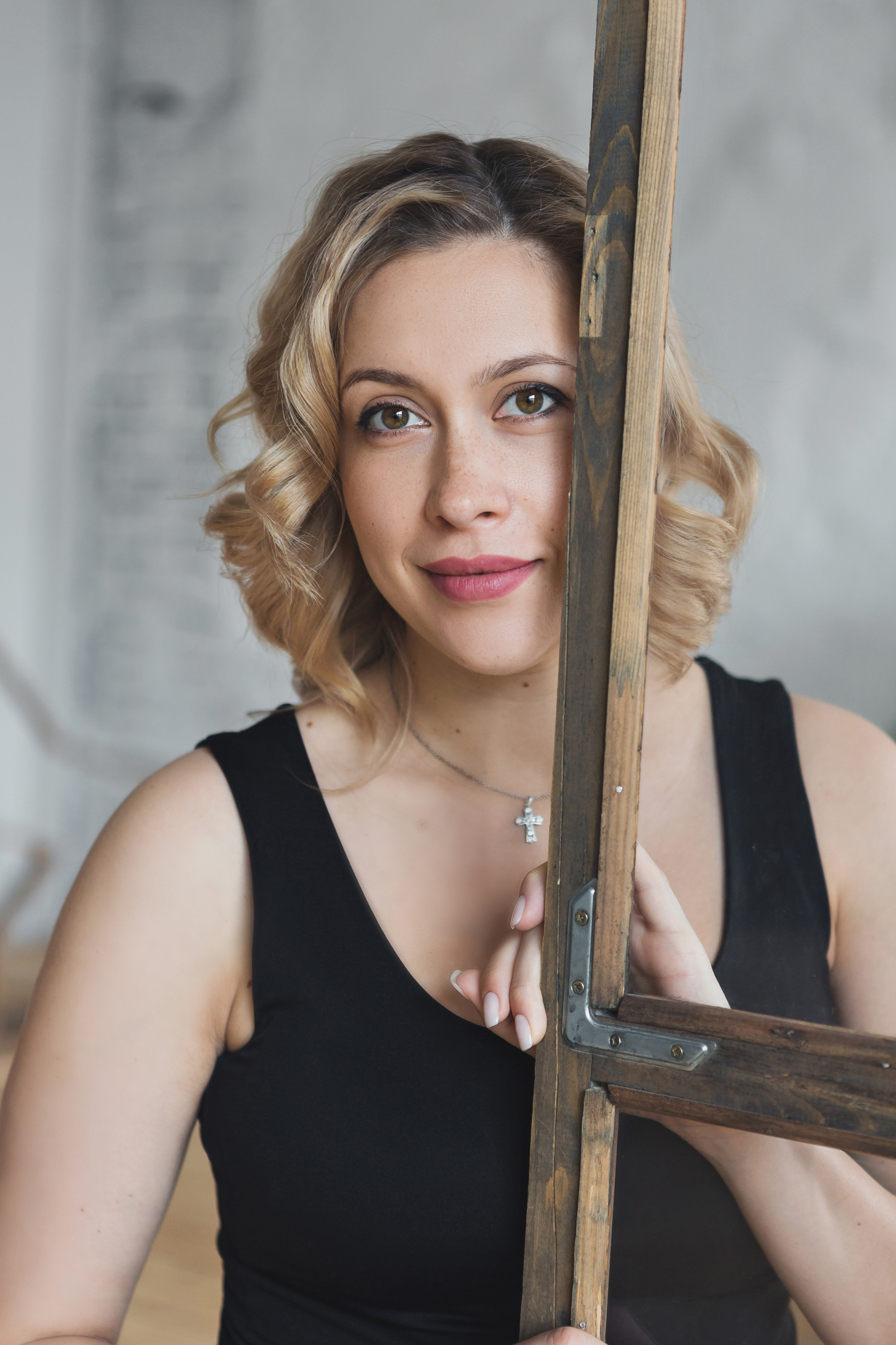 Фотосессия беременности в студии Екатеринбург. Фотограф Виктория Темирова Екатеринбург