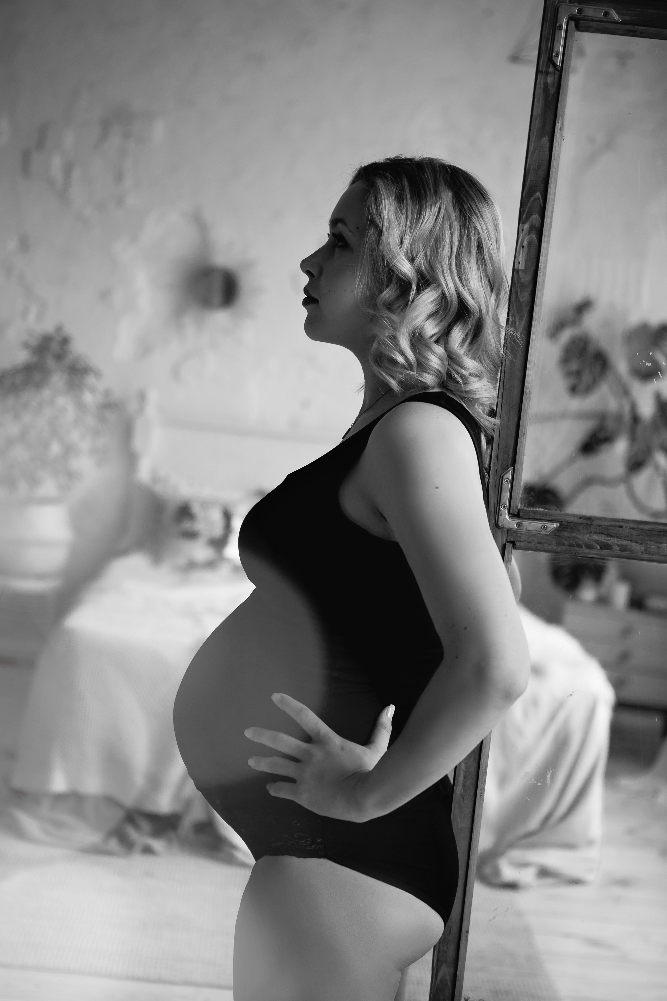 Фотосессия беременности в студии Екатеринбург. Фотограф Виктория Темирова Екатеринбург