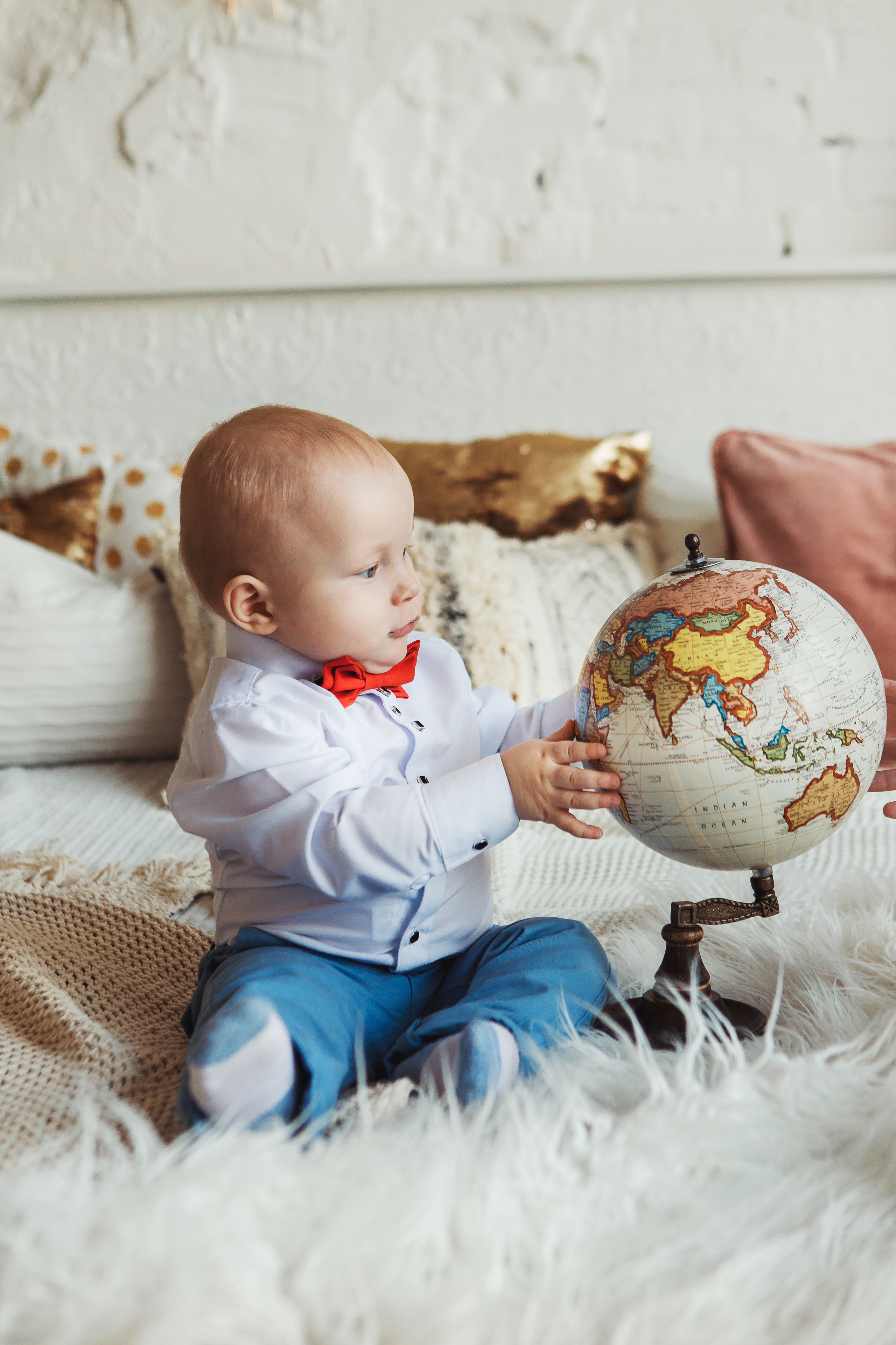 Детская фотосессия на день рождения один годик в фотостудии Лайтрум Ек. Фотограф Виктория Темирова Екатеринбург