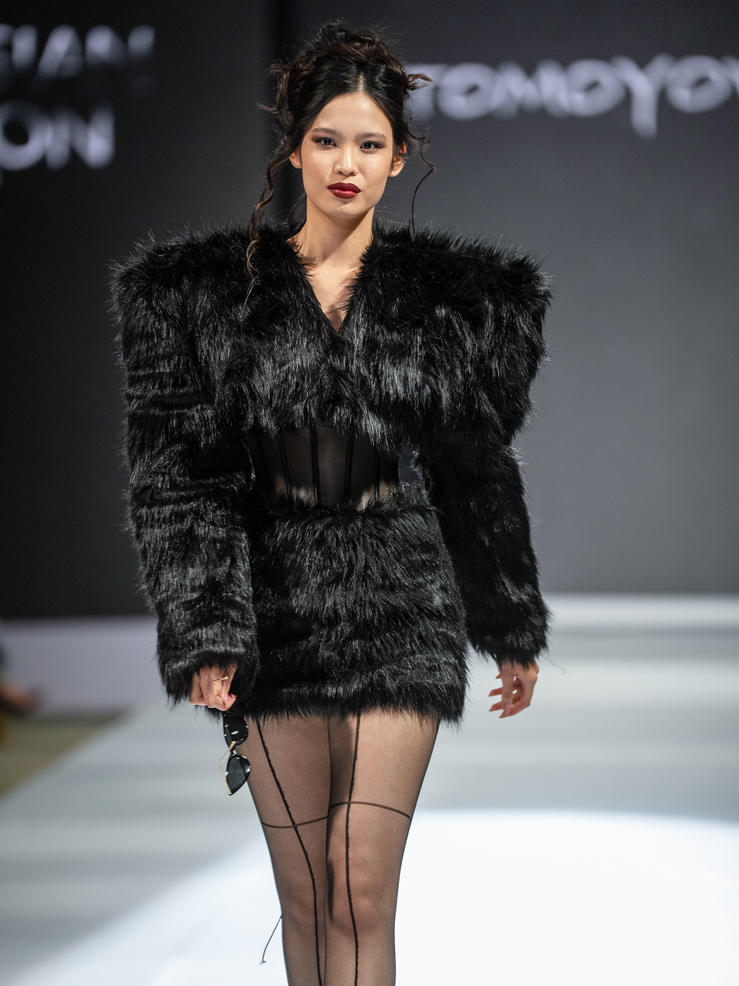 Eurasia Fashion Week Tomoyov. Сайт Алматинского НЮ АРТ, будуар и фэшн фотографа Дениса Карпенко