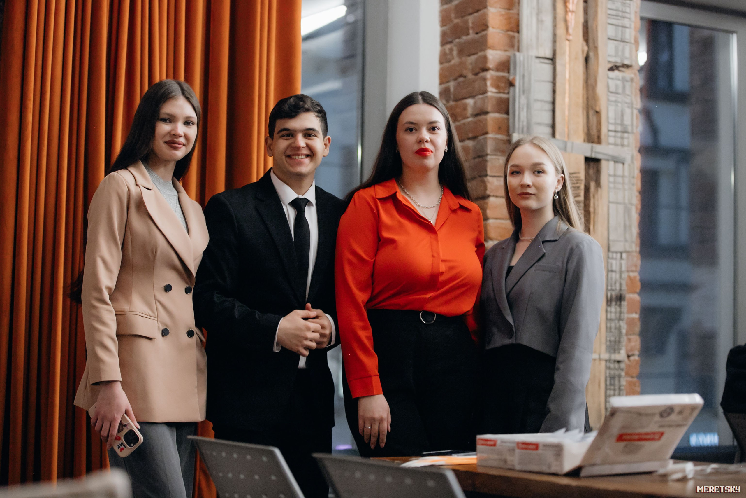 Нетворкинг 11 марта. Репортажный и портретный фотограф в Санкт-Петербурге Юрий Мерецкий