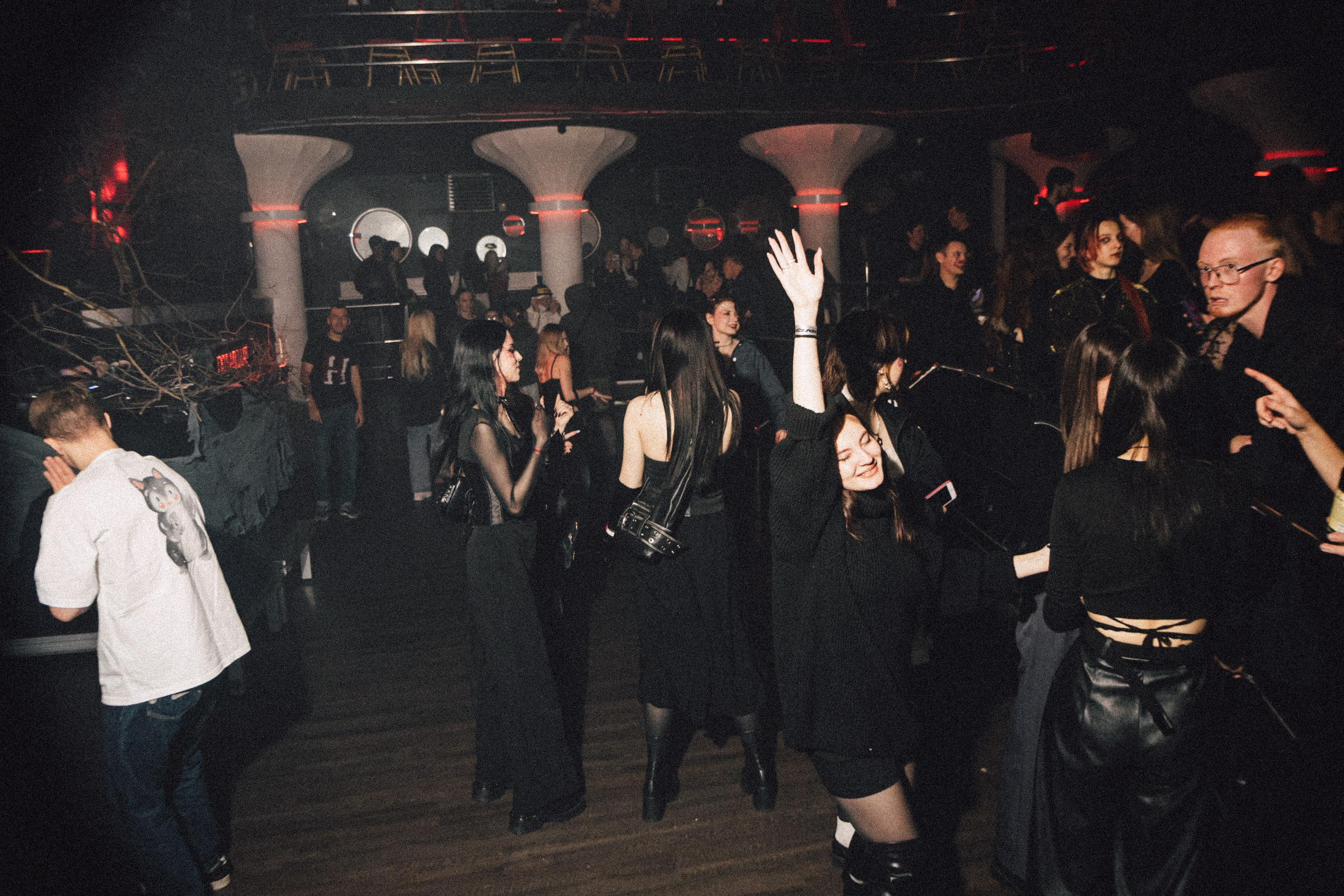 Тусовки. Фотограф Егор Огородов