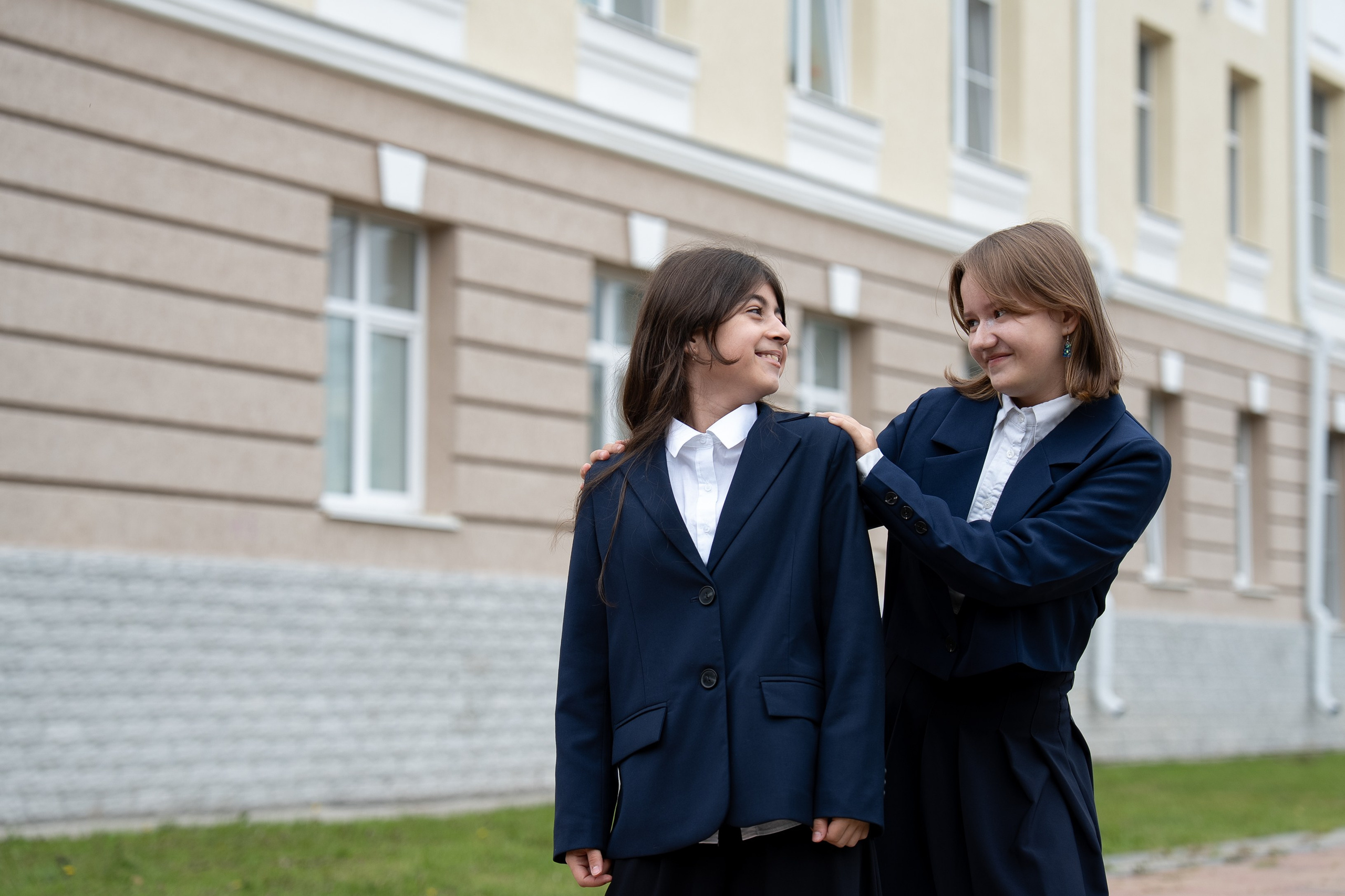 Двор школы + библиотека. Тот Самый альбом