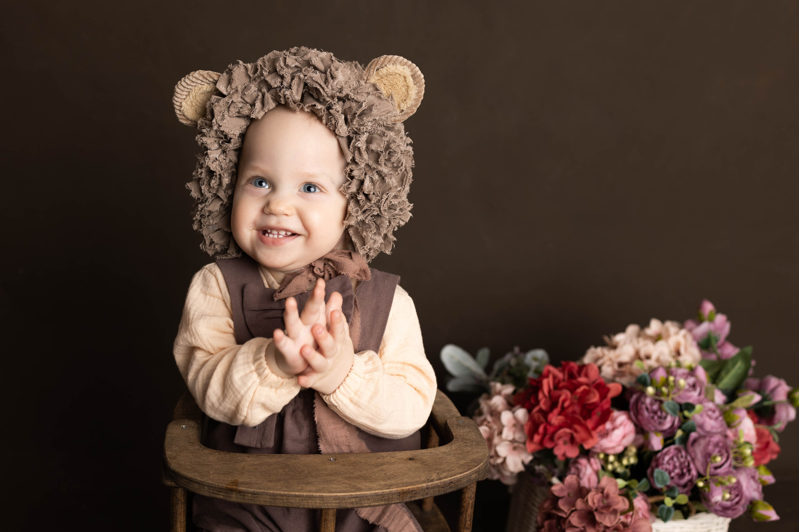 От 9 месяцев  - Фотограф новорожденных: магия детства в каждом снимке. Фотограф новорожденных: волшебные моменты первых дней жизни