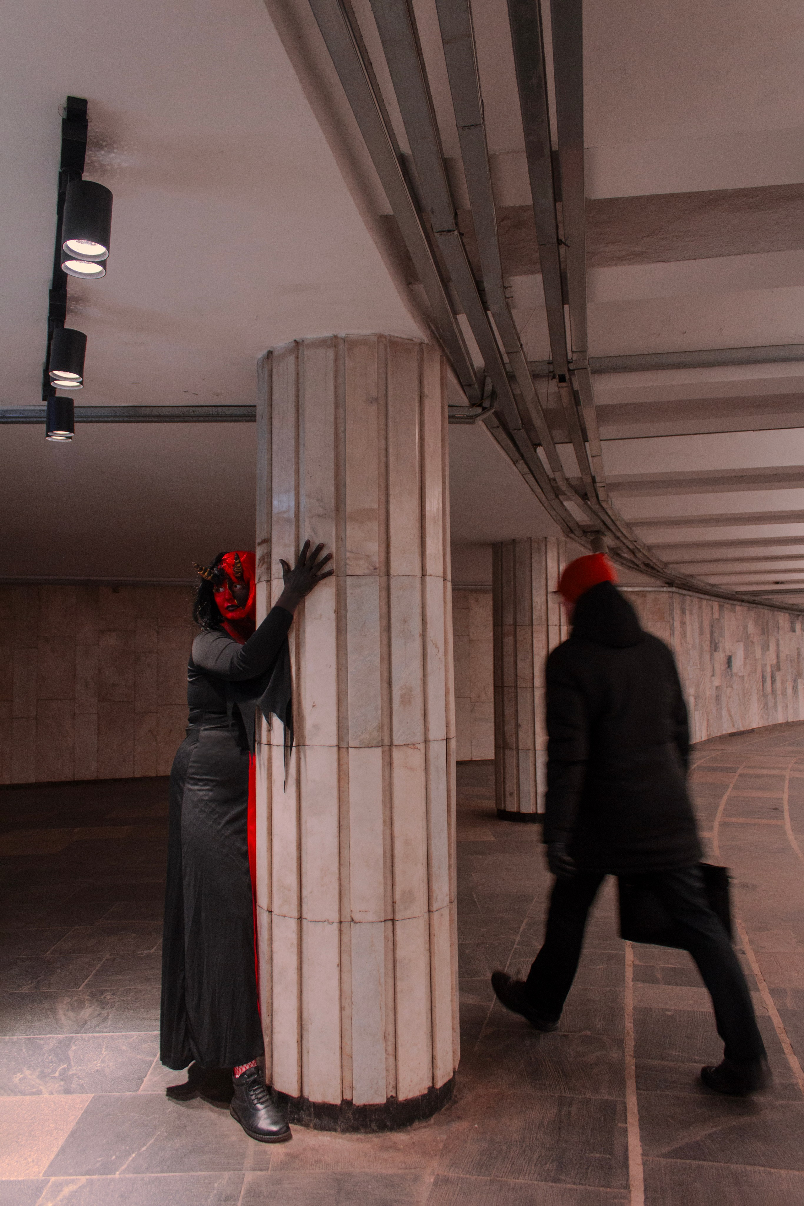 Оборотная сторона хрупкой женской силы