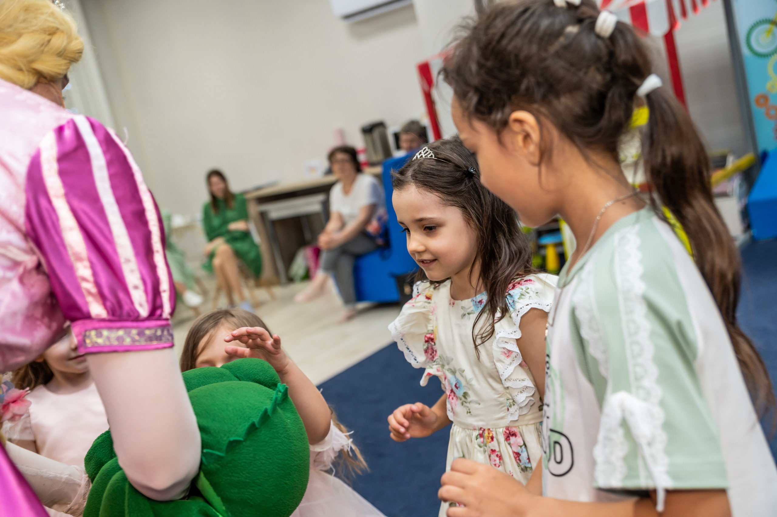 Игротека Ниндзя Кидс. Я Ольга Казанцева, фотографирую снимаю ваши киноистории и печатаю фото и цифровые портреты на холсте