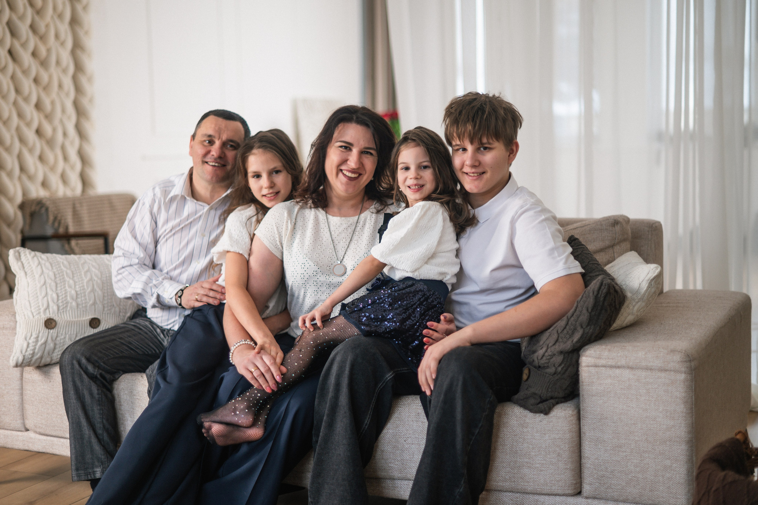 Семейная Фотосессия. Я Ольга Казанцева, фотографирую снимаю ваши киноистории и печатаю фото и цифровые портреты на холсте