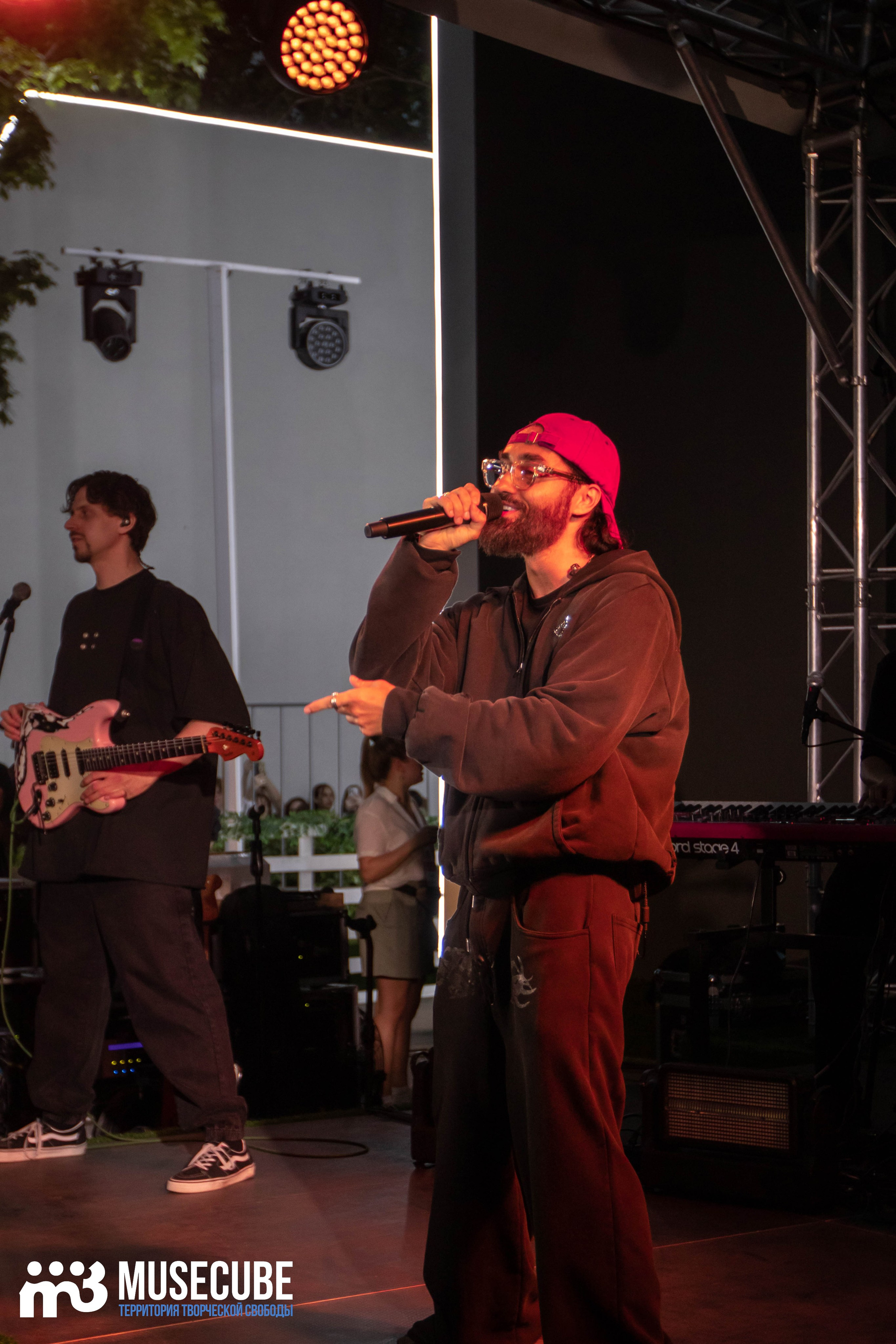 МОТ. Концертный фотограф