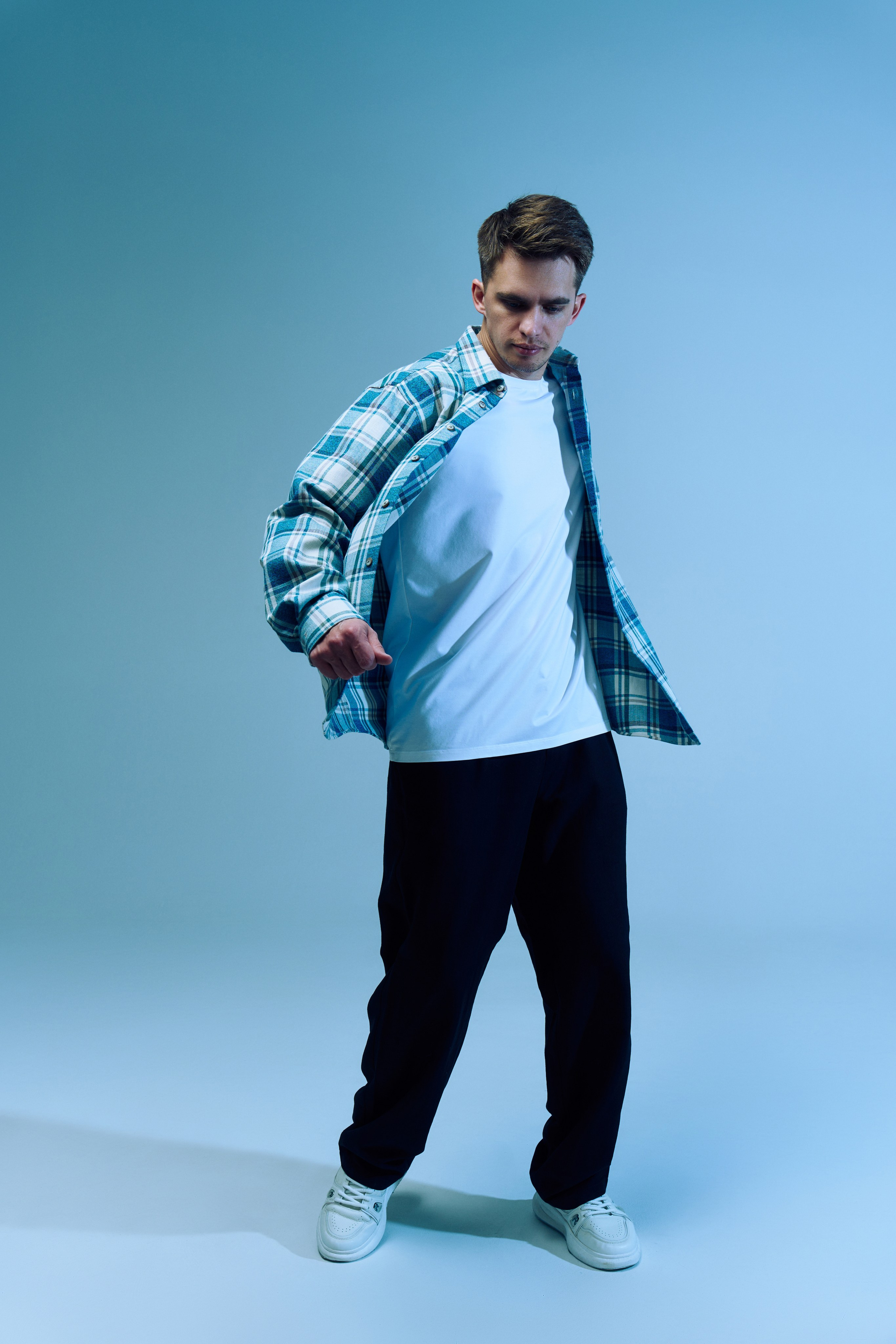 Студийная для бренда. Иван Упоров — фотограф, рилсмейкер чебоксары