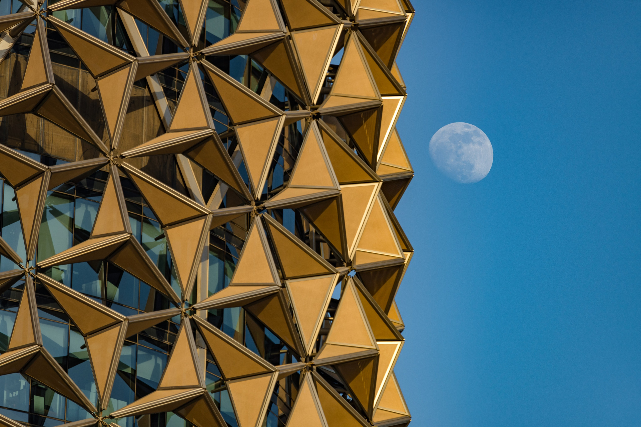 Al Bahr Towers | Abu Dhabi. Архитектурный фотограф Кирилл Цыбенко. Работаю в Москве, по всей России и Миру