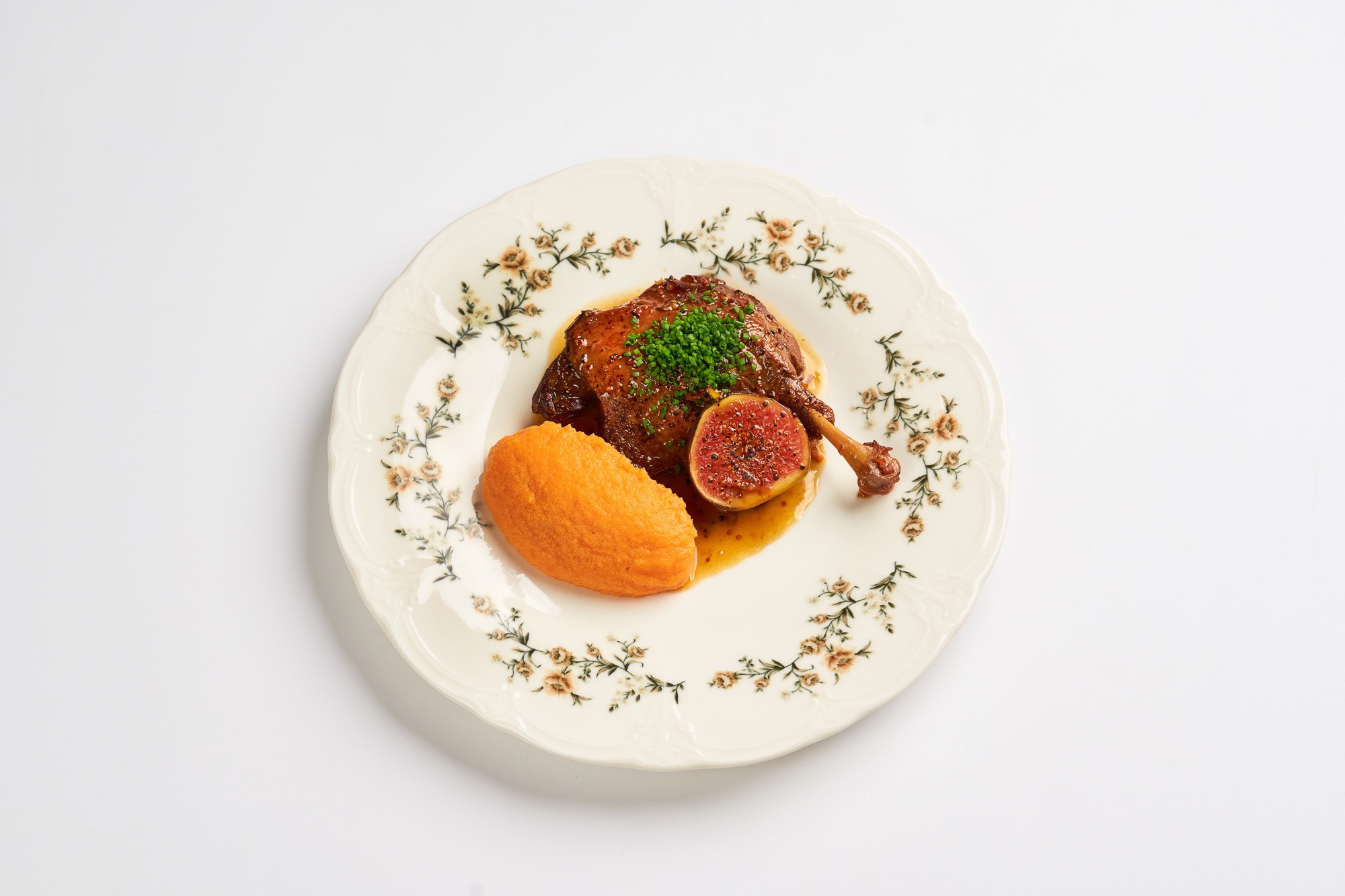 Каталожная съёмка. FOODCASE — дизайн, айдентика, фото и видео для ресторанов и food-брендов