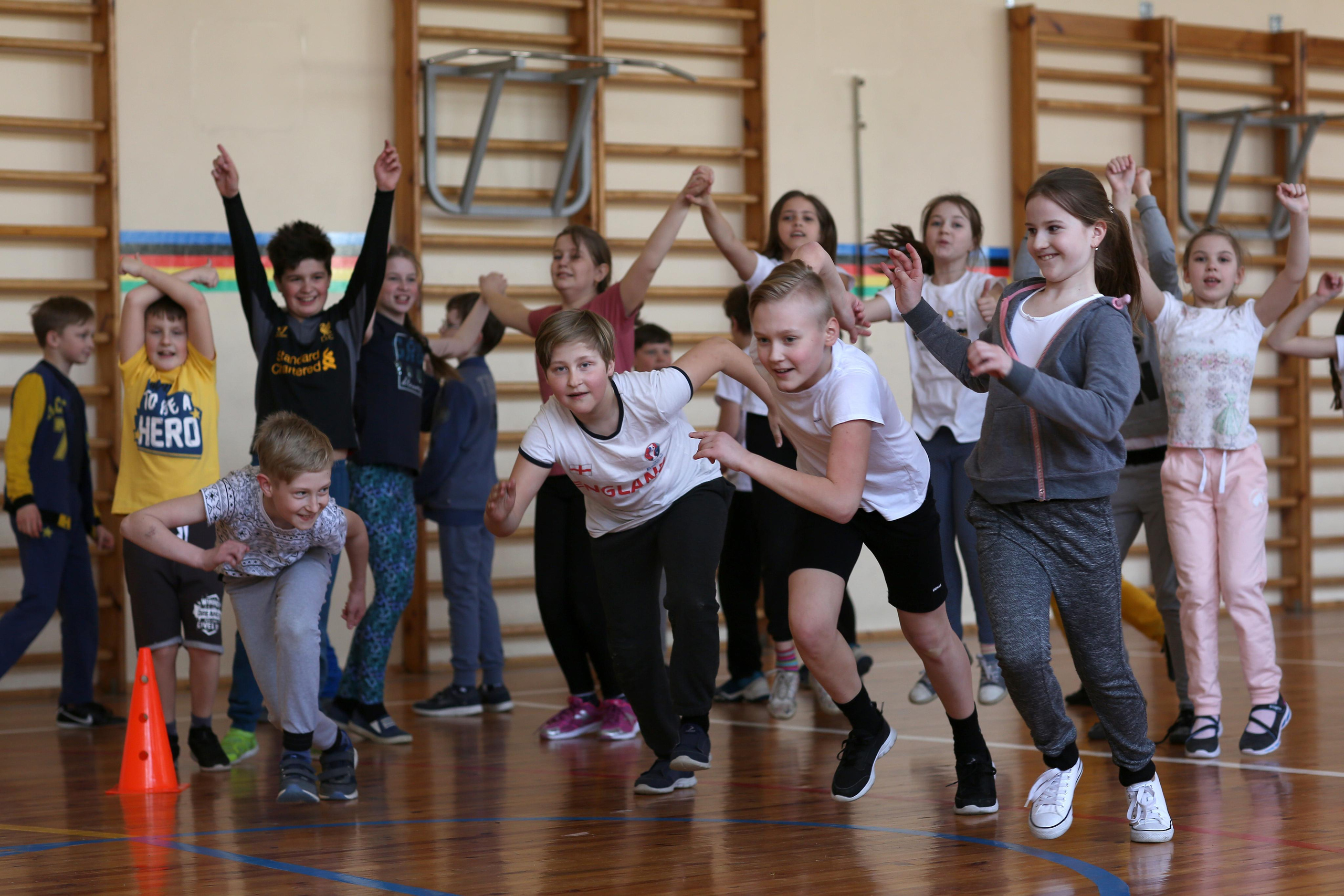 Выпускной альбом Школа 1-й, 4-й класс (индивидуальный подход). Фото в Минске Олег Цыганок #вашэнергичныйфотограф