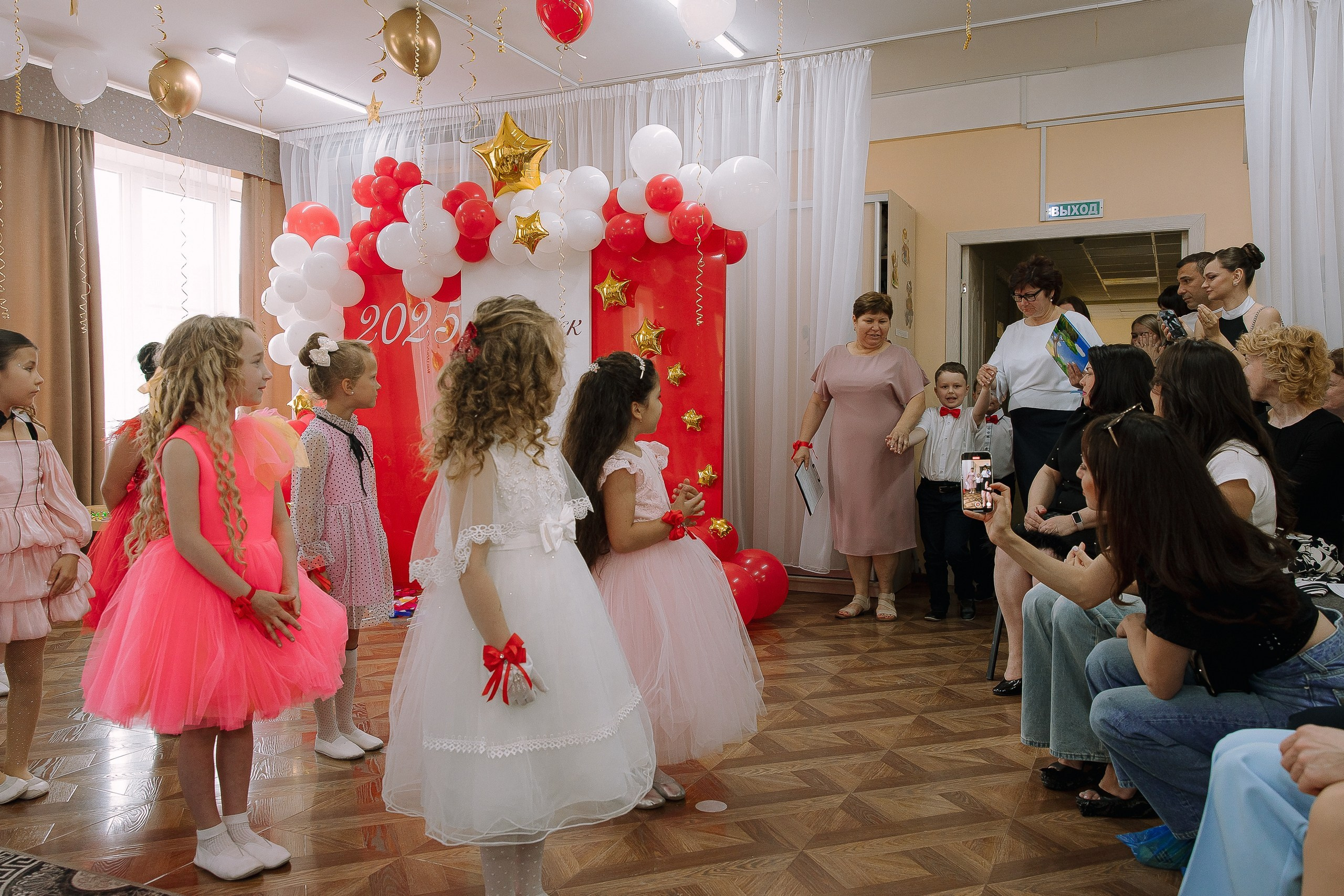 Выпускной в ДС 26. Выпускные альбомы Натальи Бутко: Новороссийск, Анапа, Геленджик