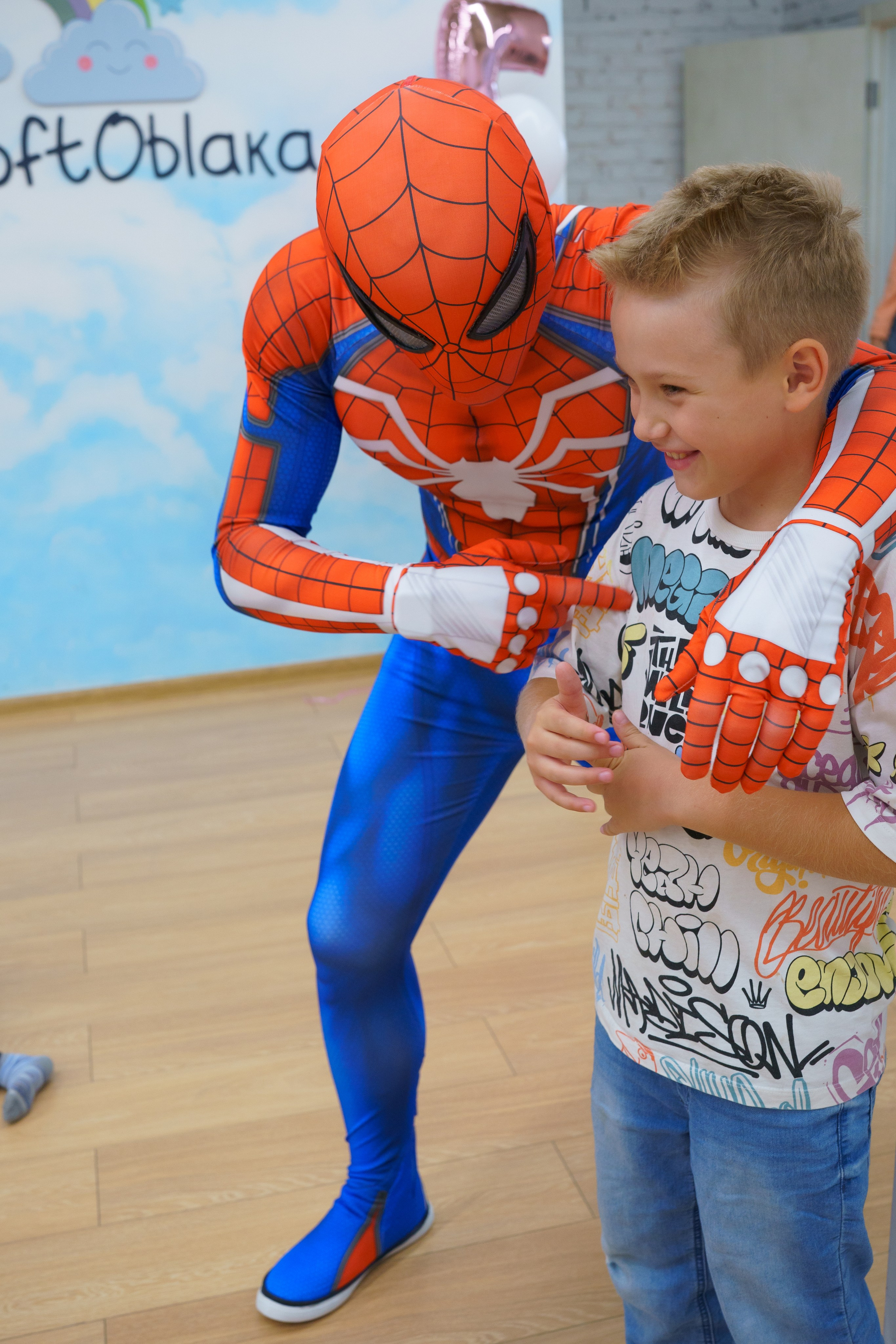 Репортажная съемка дня рождения в лофте. Фотограф Екатерина Канчалаба