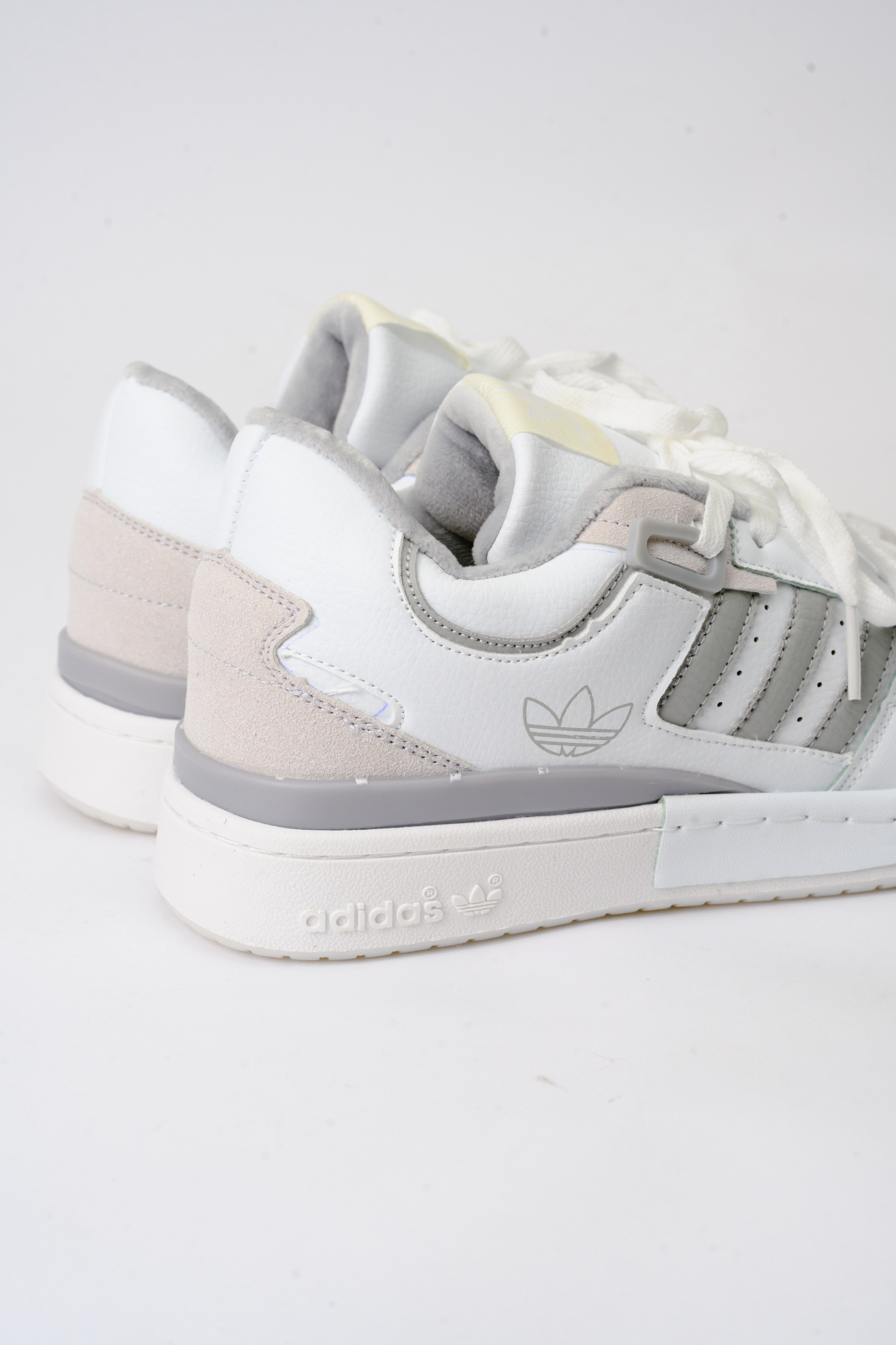 Кроссовки для wb. Фотограф в Красноярске