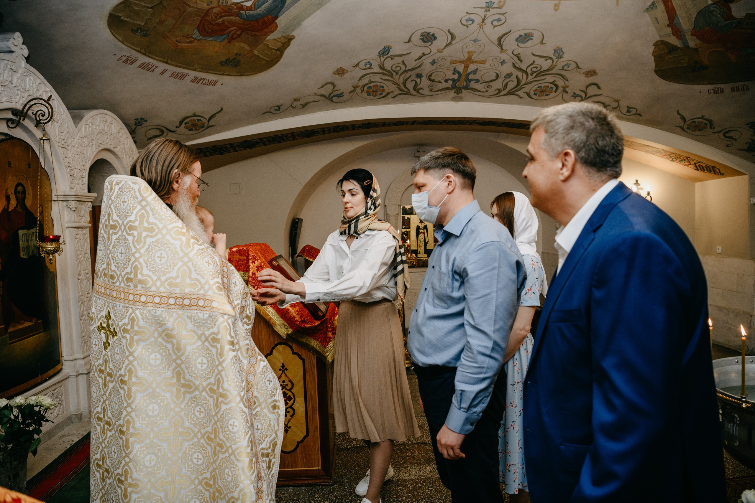 Крещение Александра. Фотограф на выписку из роддома в Москве и МО