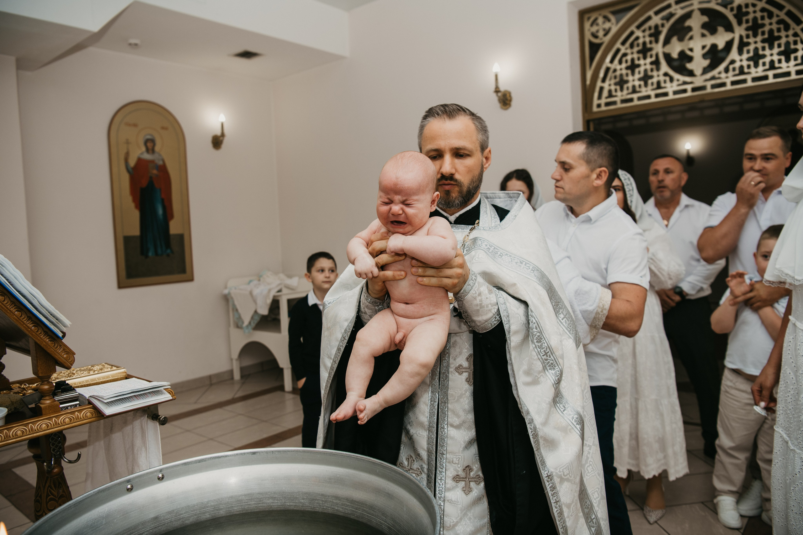 Крещение Евгения. Фотограф на выписку из роддома в Москве и МО