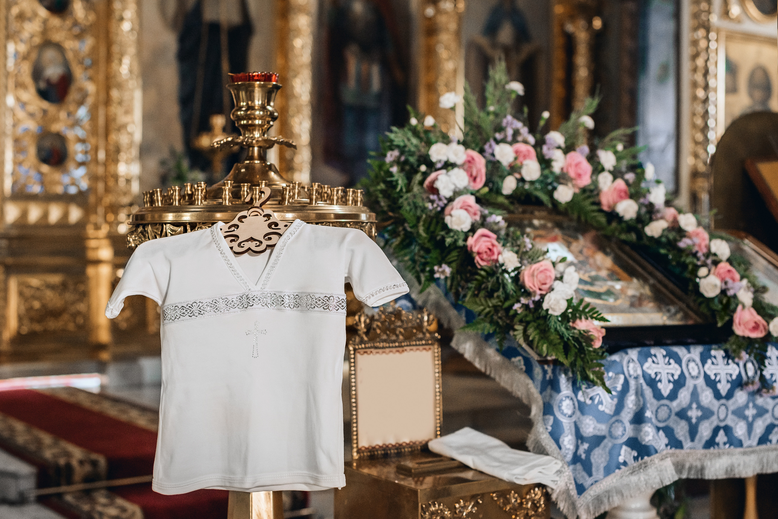 Крещение в крестильной комнате храма Покрова пресвятой Богородицы. Церковный фотограф на Таинство Крещения и Венчания в Оренбурге и Оренбургской области Екатерина Белкина