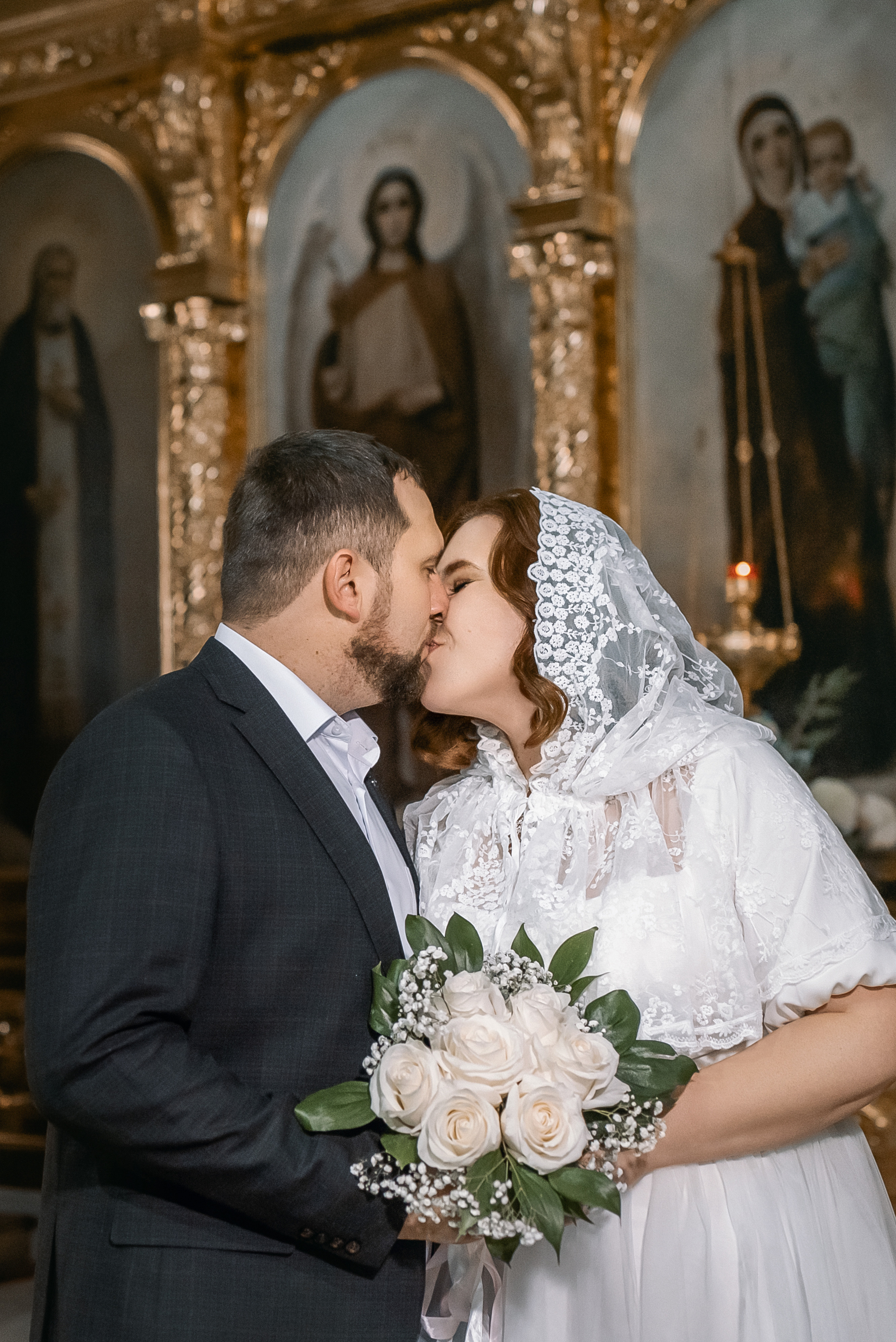 Венчание в храме Покрова Пресвятой Богородицы. Церковный фотограф на Таинство Крещения и Венчания в Оренбурге и Оренбургской области Екатерина Белкина