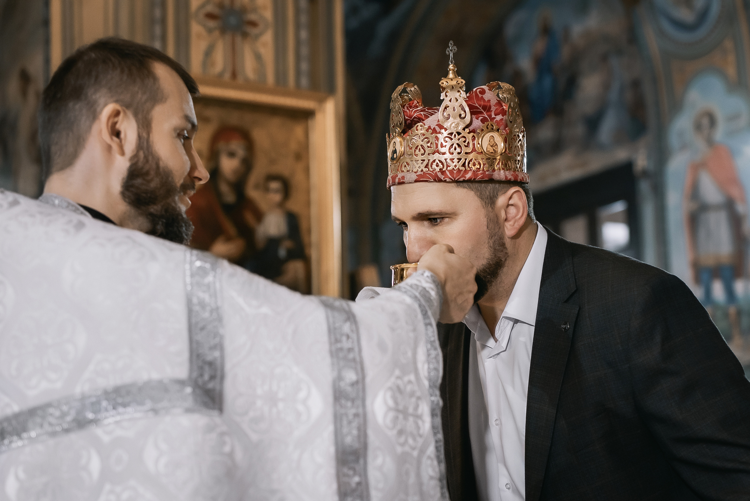 Венчание в храме Покрова Пресвятой Богородицы. Церковный фотограф на Таинство Крещения и Венчания в Оренбурге и Оренбургской области Екатерина Белкина