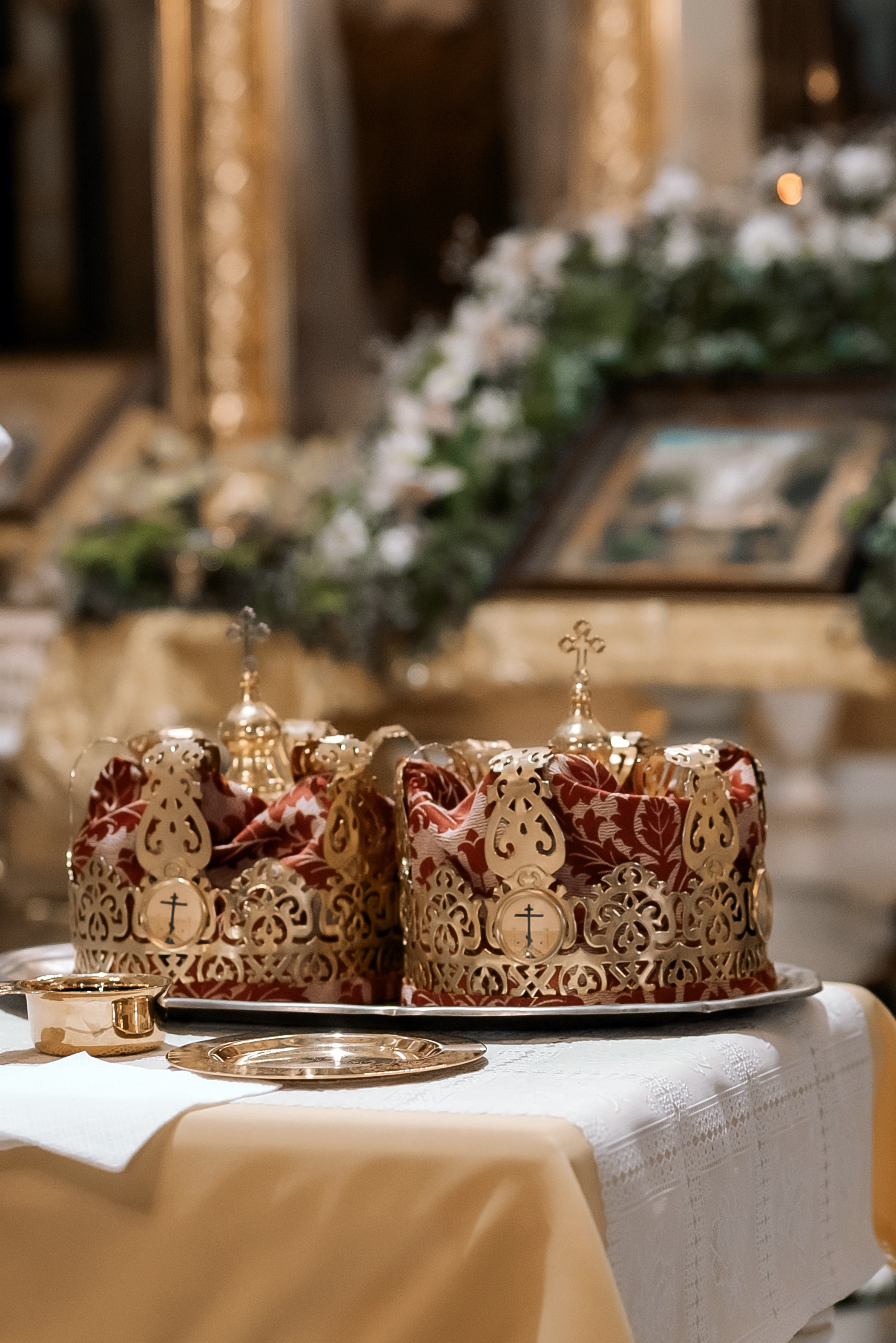 Венчание в храме Покрова Пресвятой Богородицы. Церковный фотограф на Таинство Крещения и Венчания в Оренбурге и Оренбургской области Екатерина Белкина