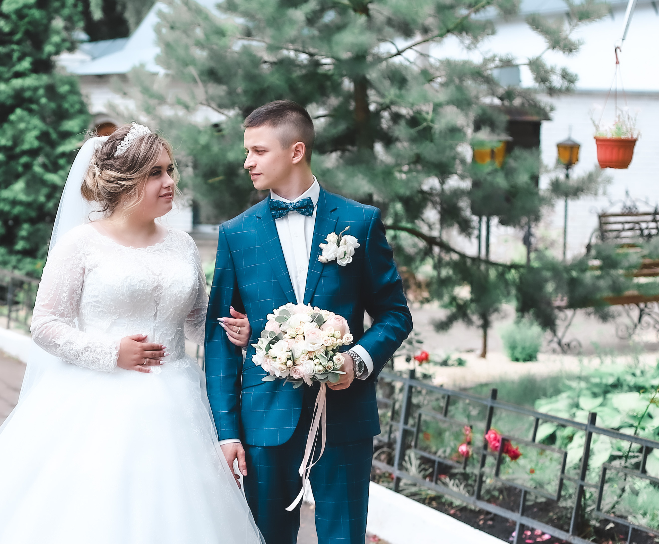 Свадебная прогулка МУЖСКОЙ МОНАСТЫРЬ. Фотограф беременности и семейных историй Эльвира Акарибе в городе Краснодар!