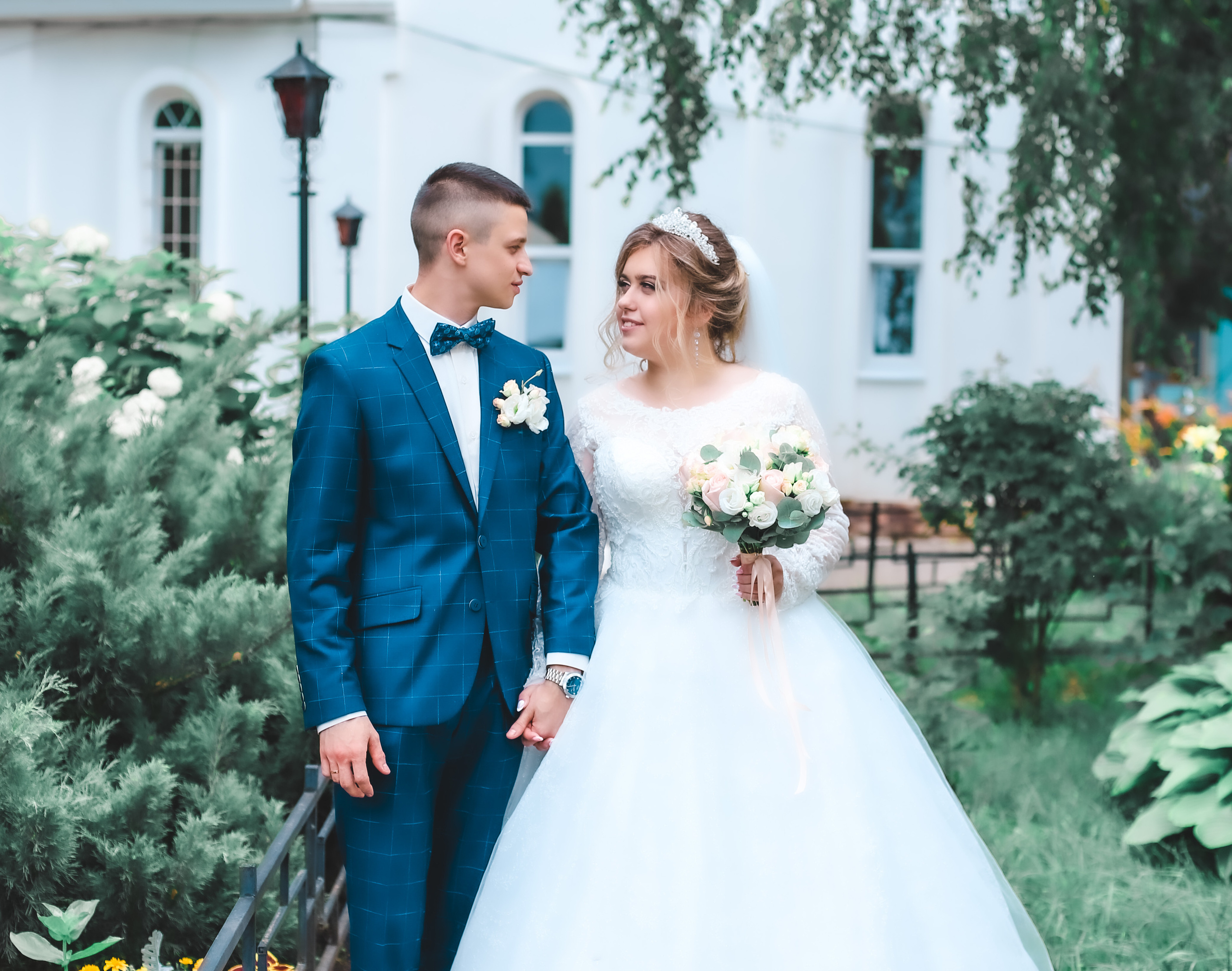 Свадебная прогулка МУЖСКОЙ МОНАСТЫРЬ. Фотограф беременности и семейных историй Эльвира Акарибе в городе Краснодар!