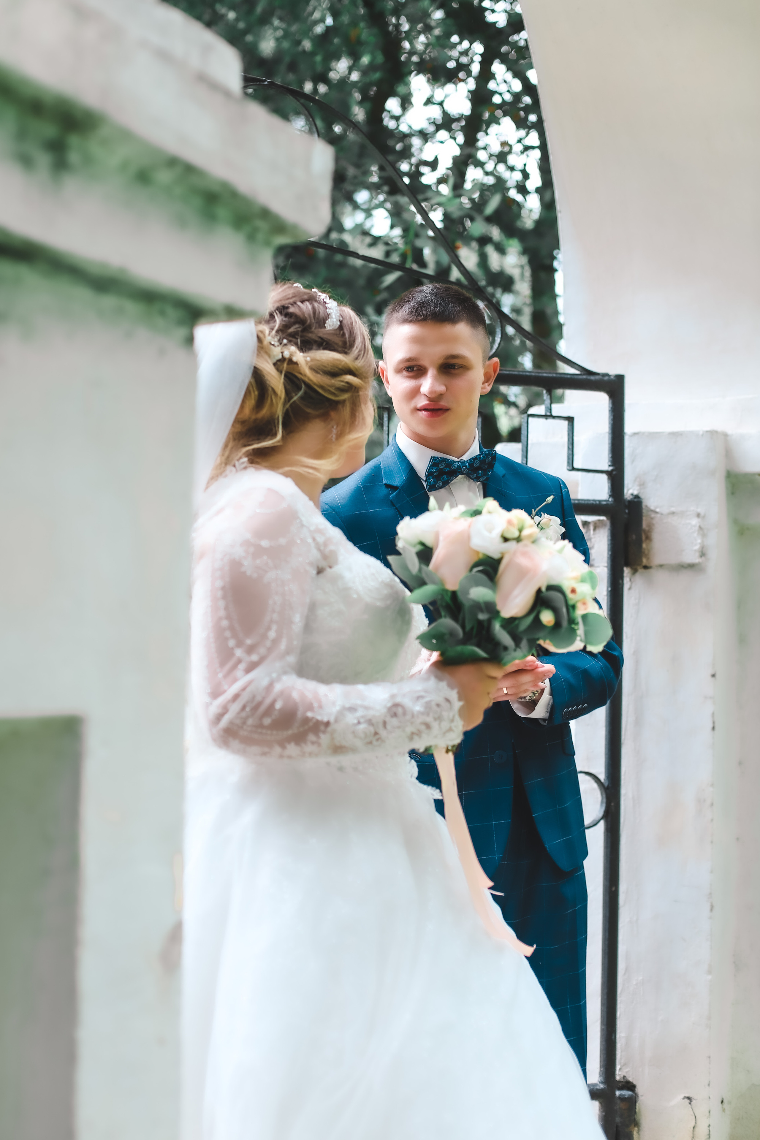 Свадебная прогулка МУЖСКОЙ МОНАСТЫРЬ. Фотограф беременности и семейных историй Эльвира Акарибе в городе Краснодар!