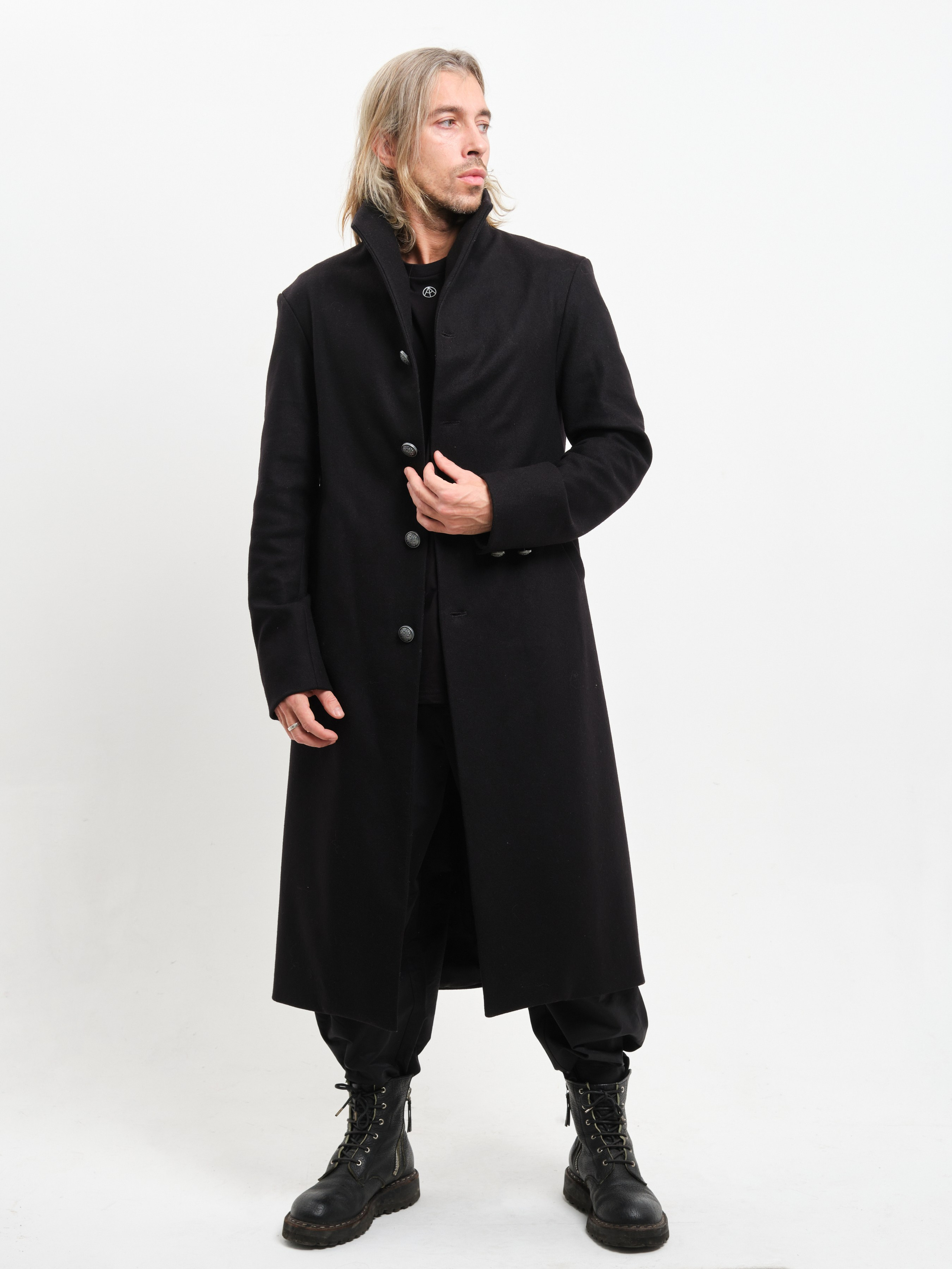 Каталог предметной и fashion-съёмки на белом фоне — Артур Карташев. Фотограф Карташев Артур