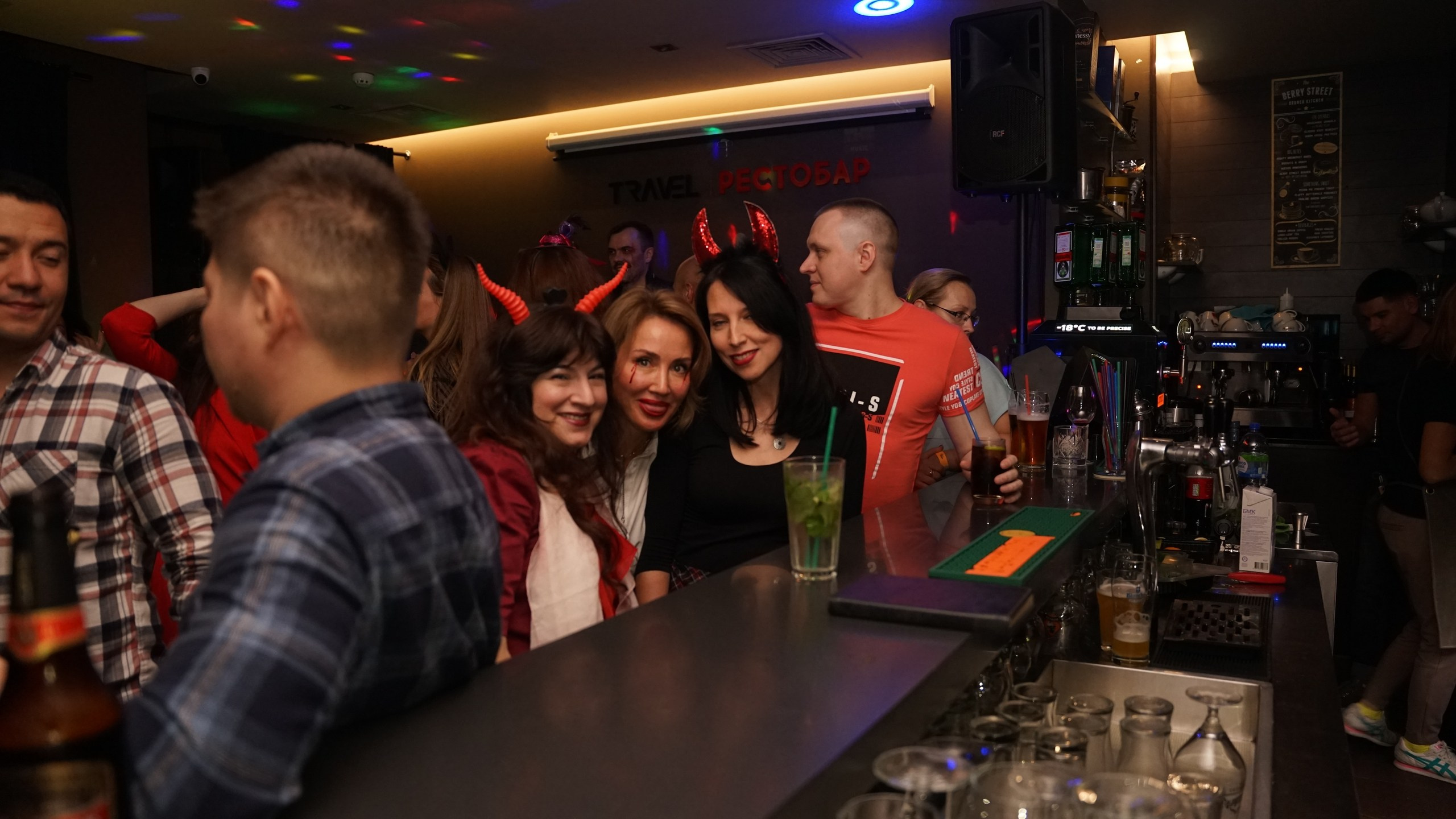 Возвращение зловещих попотрясов. Клубная вечеринка | 28.10.22. Галерея Фантим