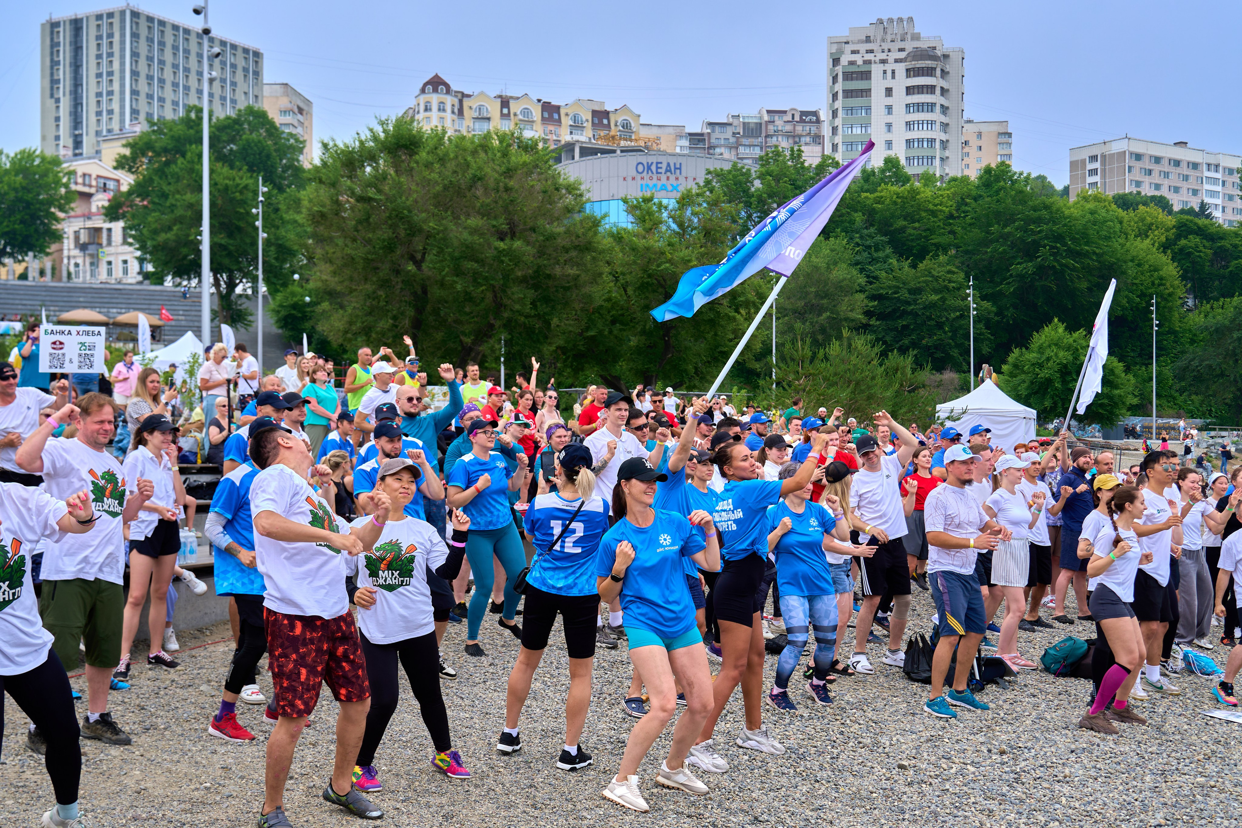 Соревнования на лодках дракон Айс Юнион. Фотограф во Владивостоке