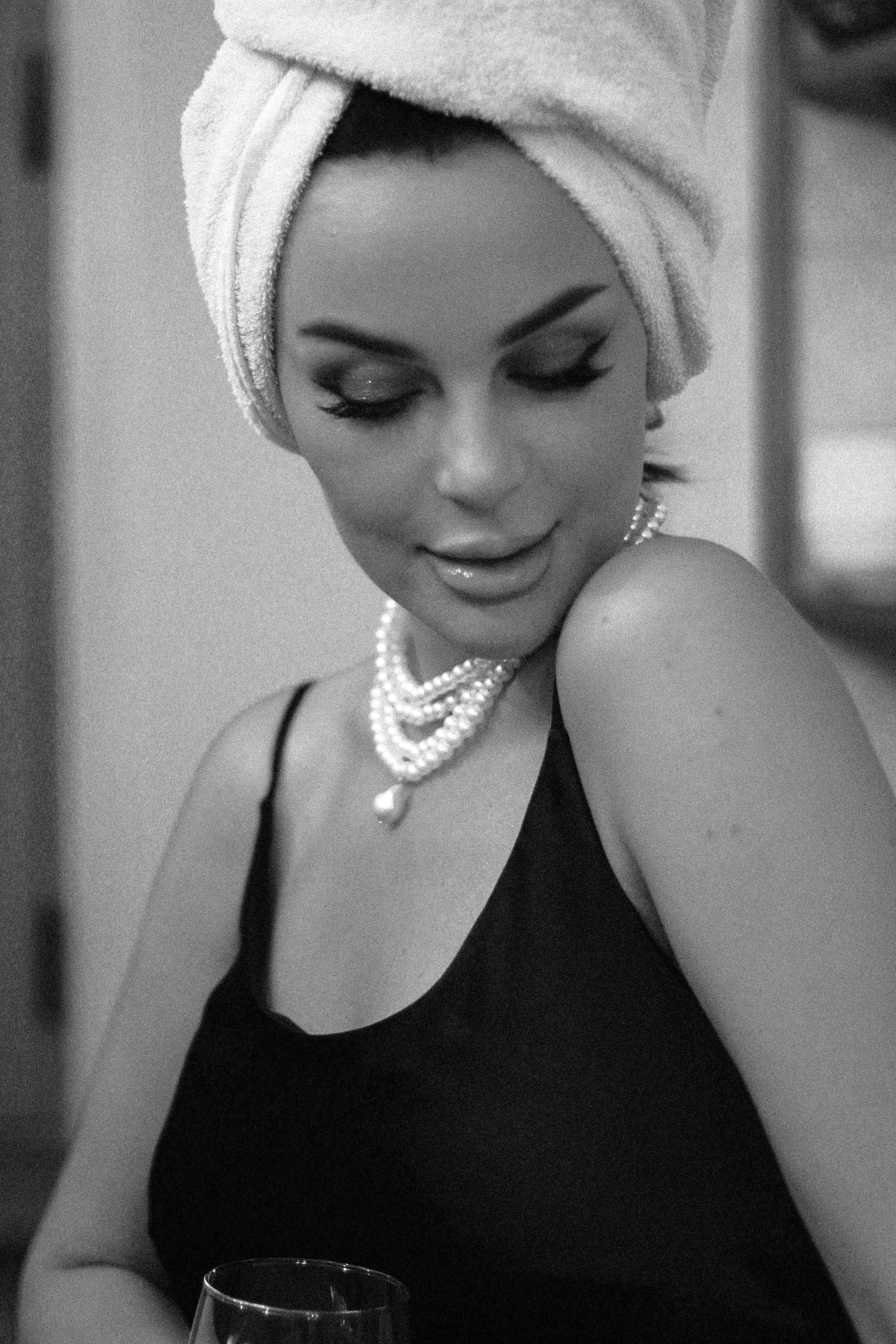 Фотосессии. Студия визажистов, стилистов по прическам, бровистов и мастеров по ресницам