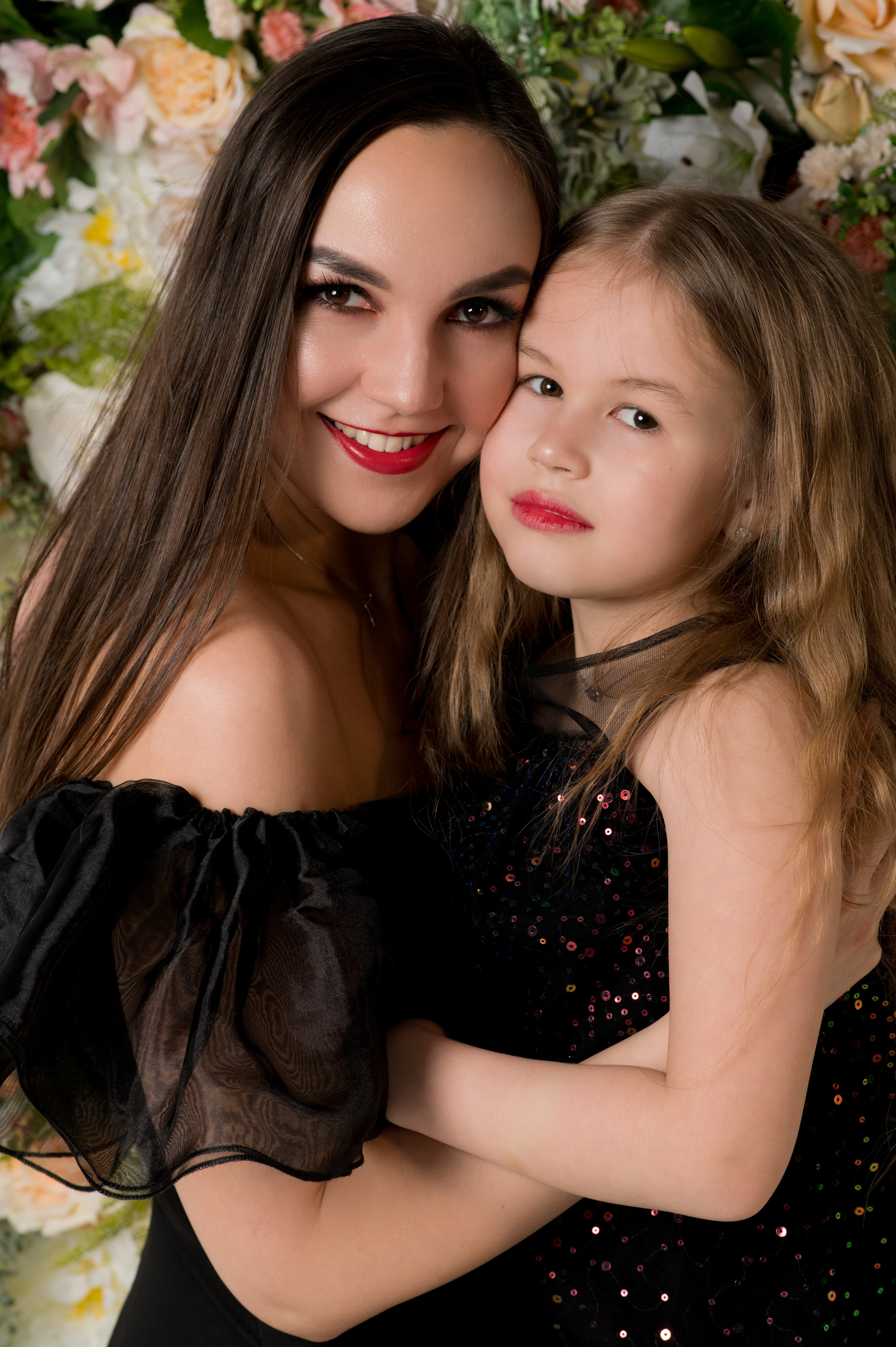 Мама и дочка. Фотограф Барнаул Софья Бояринова