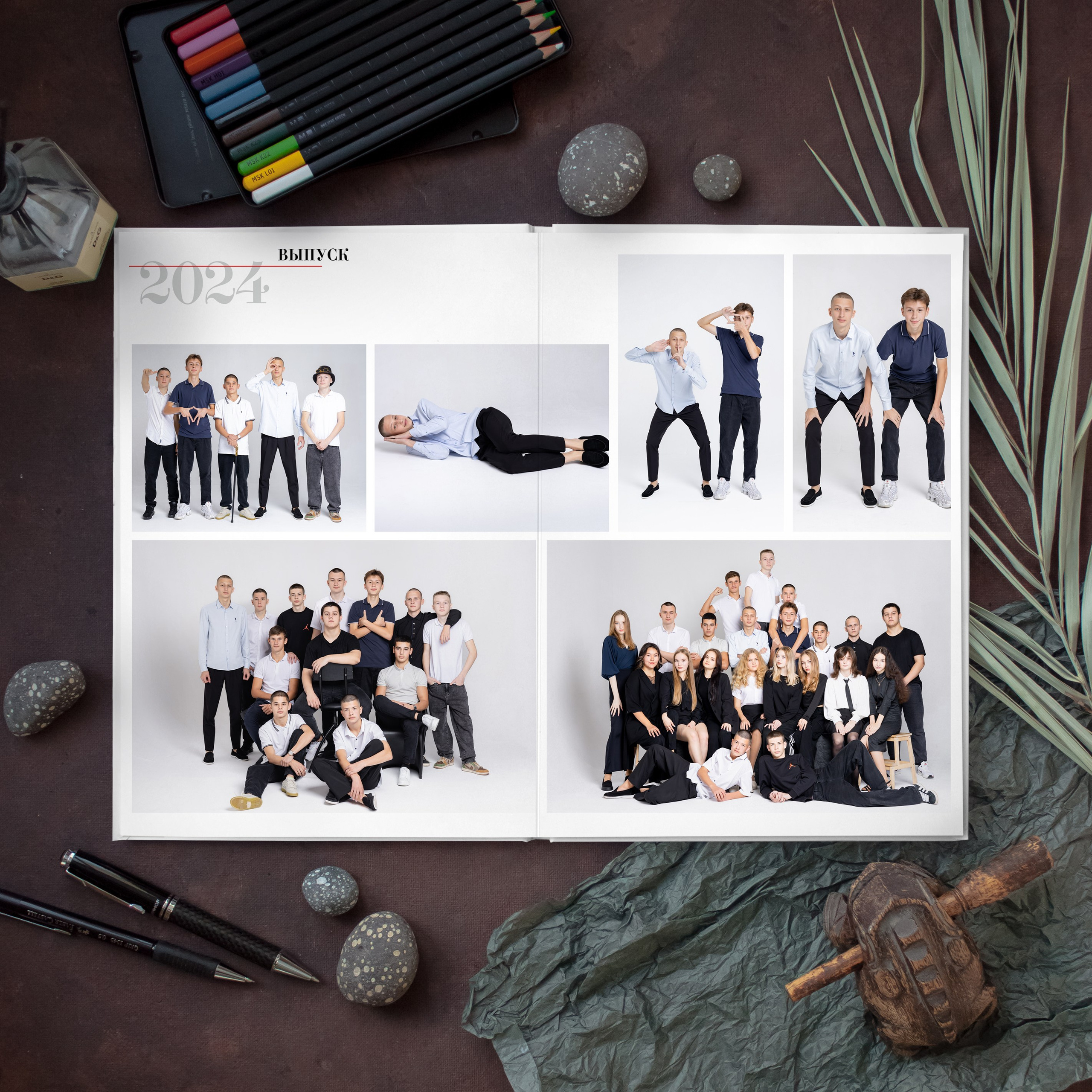 Красный. Дизайнер fotokniga_ast