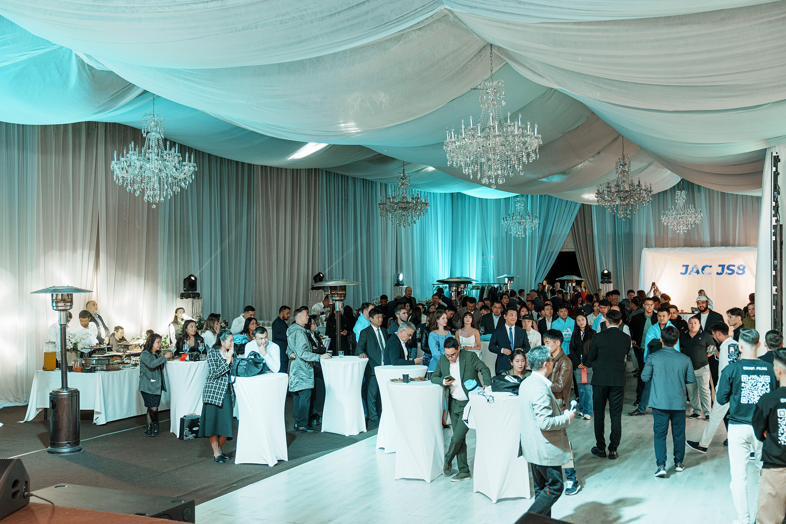 Презентация новой моделей JAC JS8. Фотограф TAULAN_1