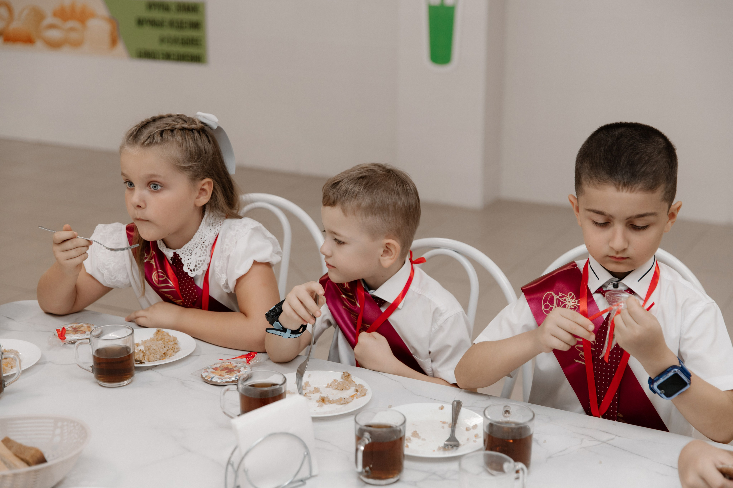 1 класс 11 школа. Выпускные альбомы Натальи Бутко: Новороссийск, Анапа, Геленджик