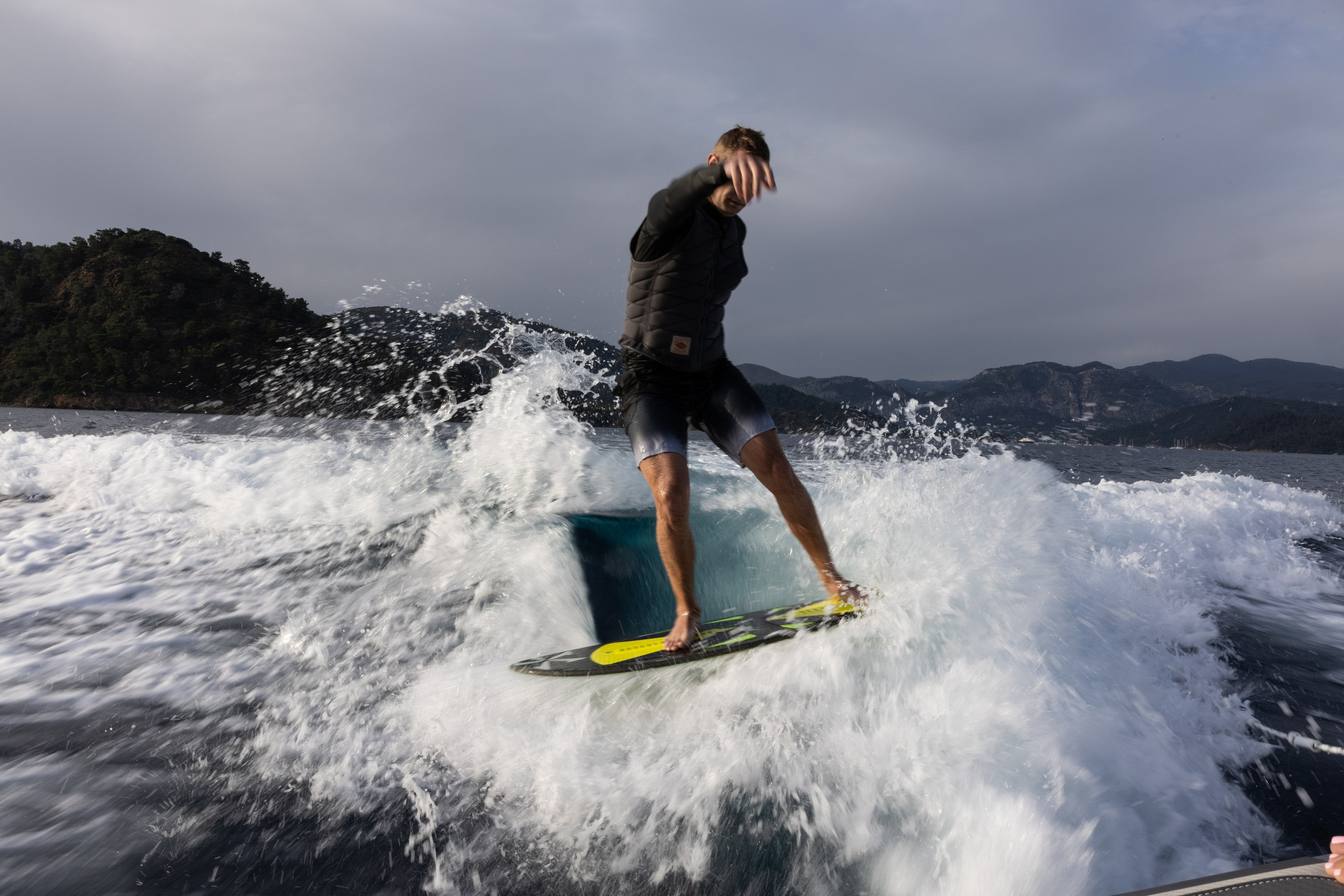 Wake Surfing. Лайфстайл Фотограф и Профессиональный Водный Фотограф в Москве