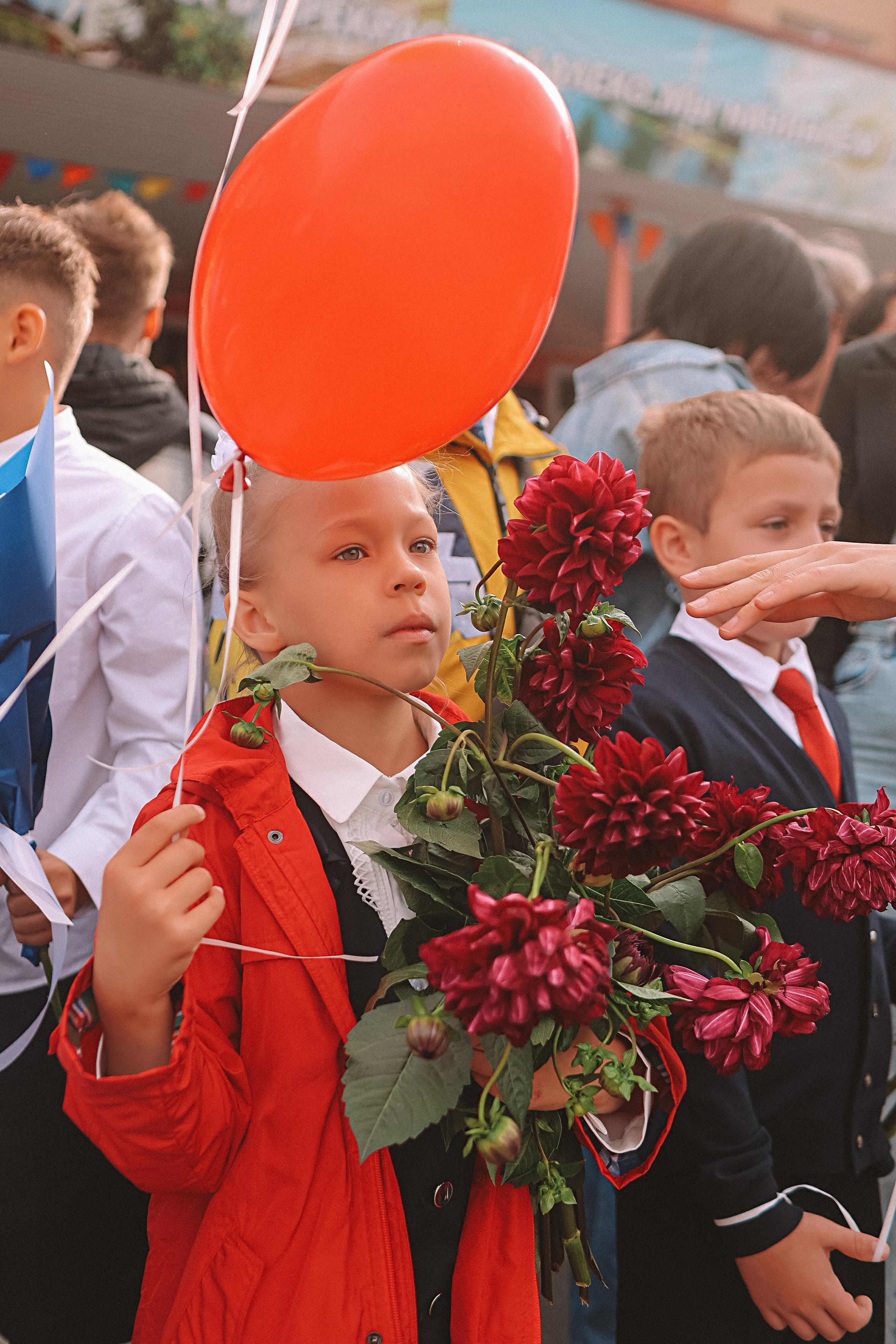 1 сентября линейка+кл час+портреты. Семейный фотограф Тюмень, фотограф на роды Салмина Мария