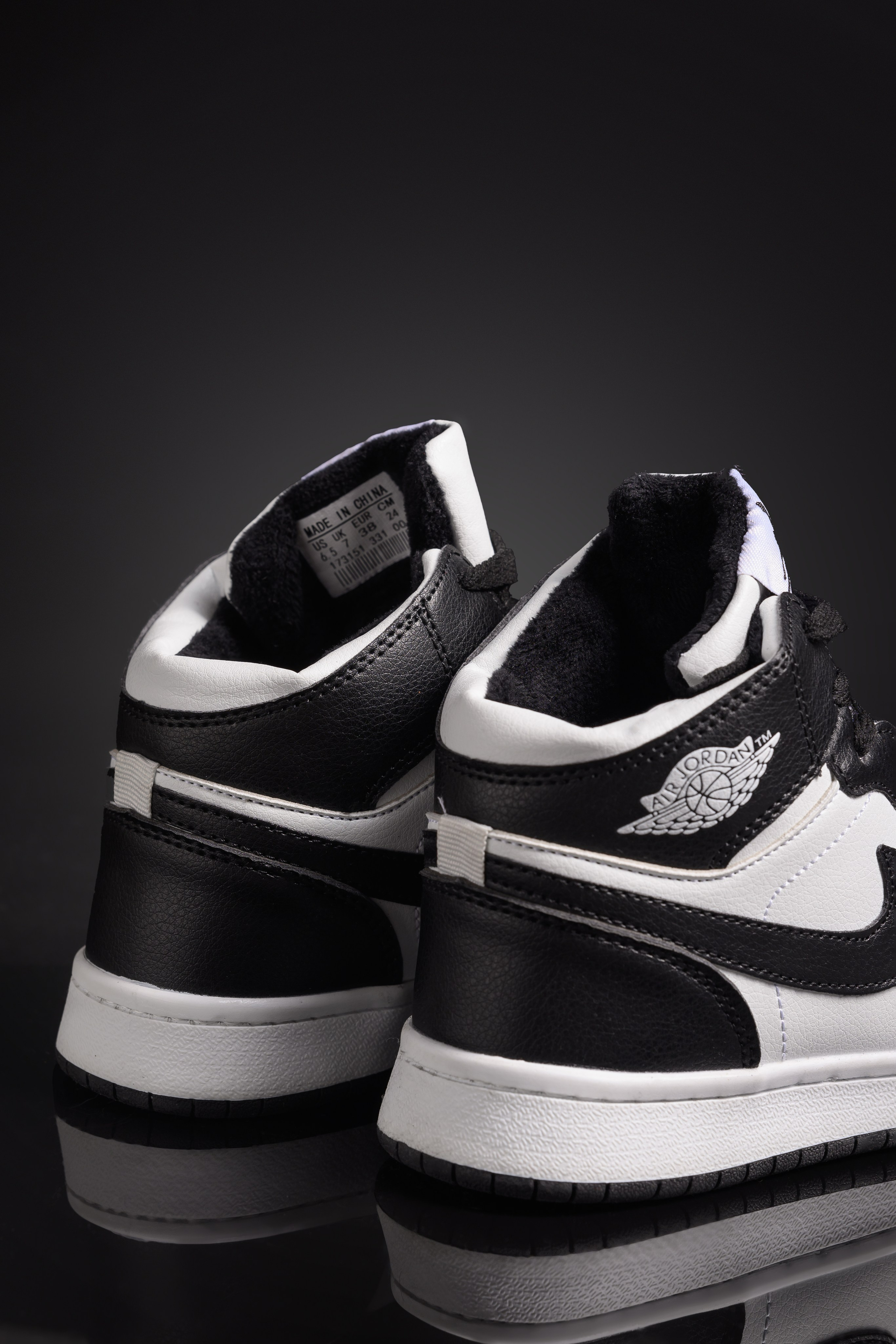 Предметное фото одежды. Предметный фотограф в Краснодаре Вера Капитанова. Предметная съёмка