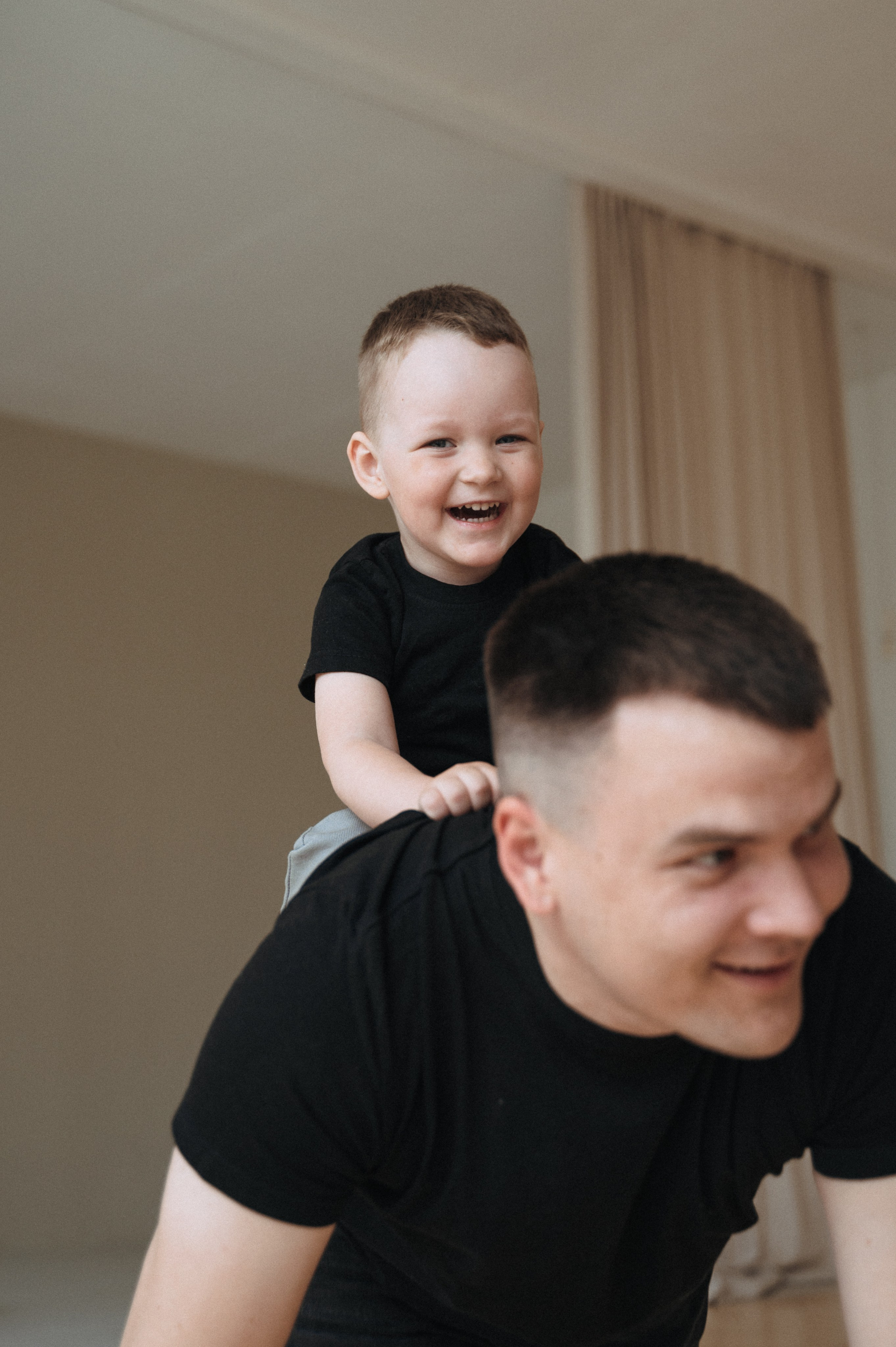 Семейная фотосессия с сыном Екатеринбург. Портретный и семейный фотограф в Екатеринбурге Мария Чахеева