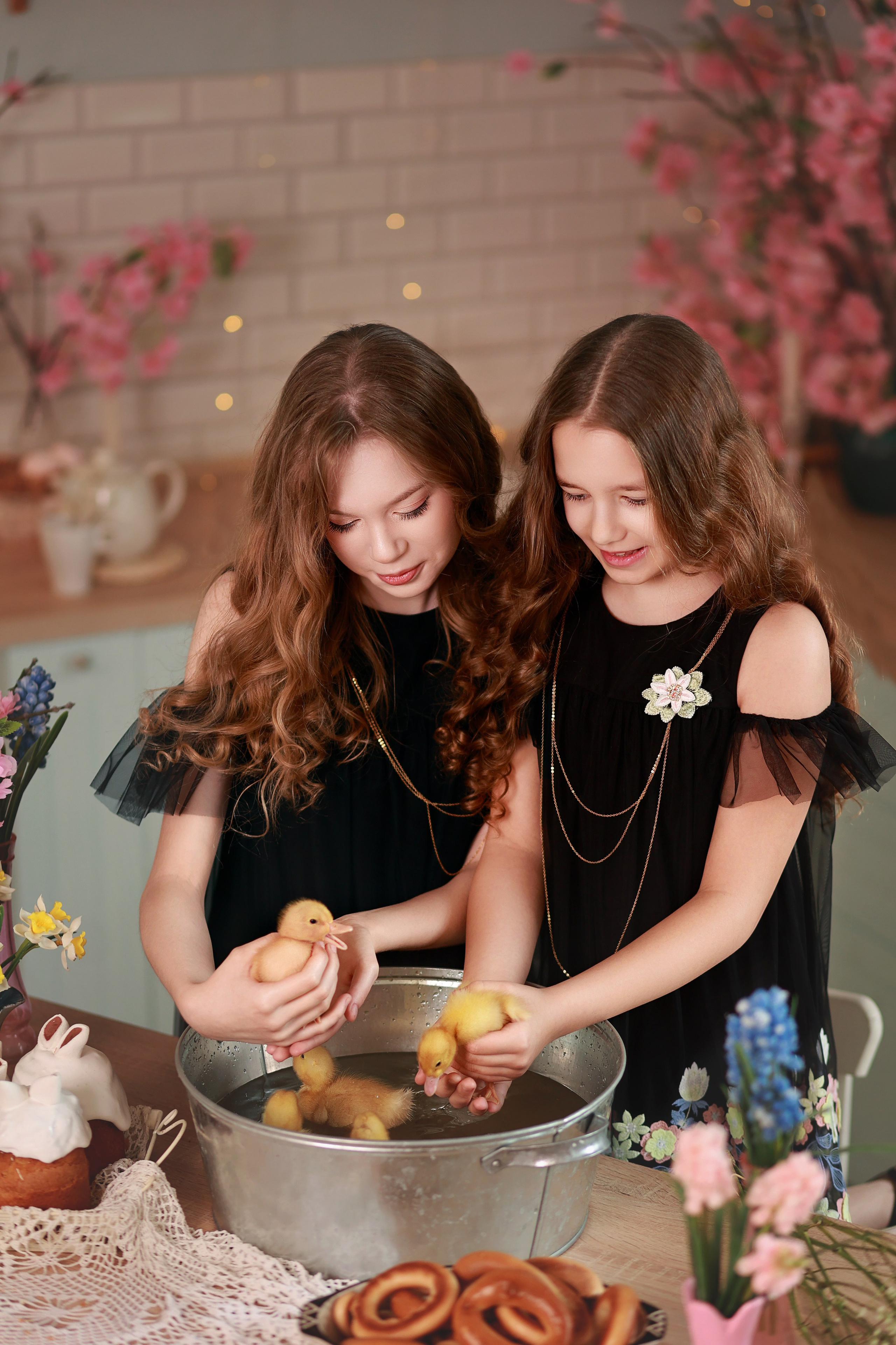 «Светлая Пасха» с утятами. Детский семейный фотограф Краснодар