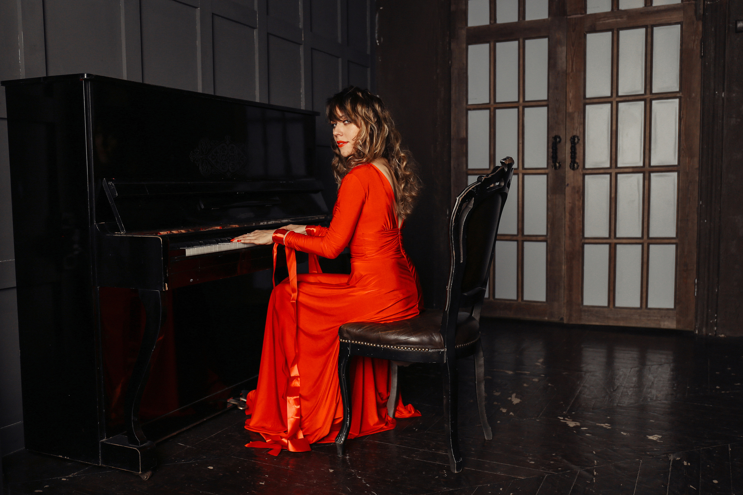 Певица-поэтесса. Алина Малышева, свадебный и семейный фотограф Москва