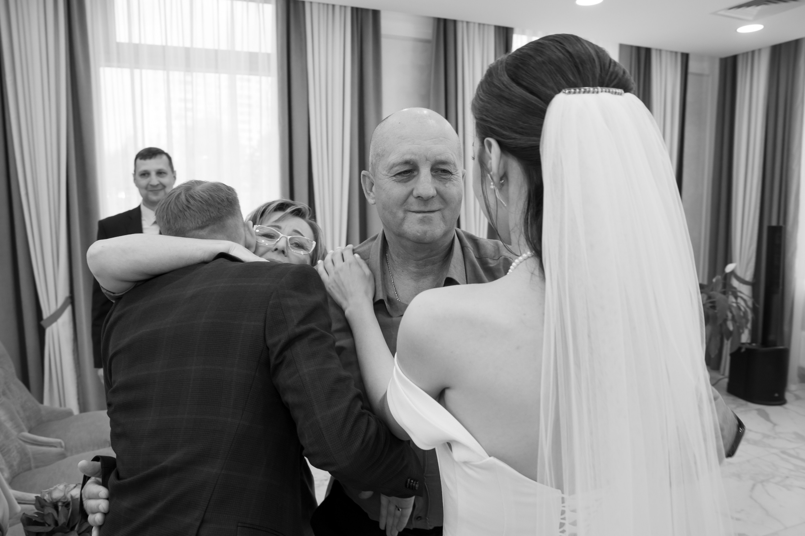 Регистрация в отеле Fish Point, ЗАГС Бутово, прогулка в Остафьево. Свадебный и репортажный фотограф (Москва, Королев и другие)