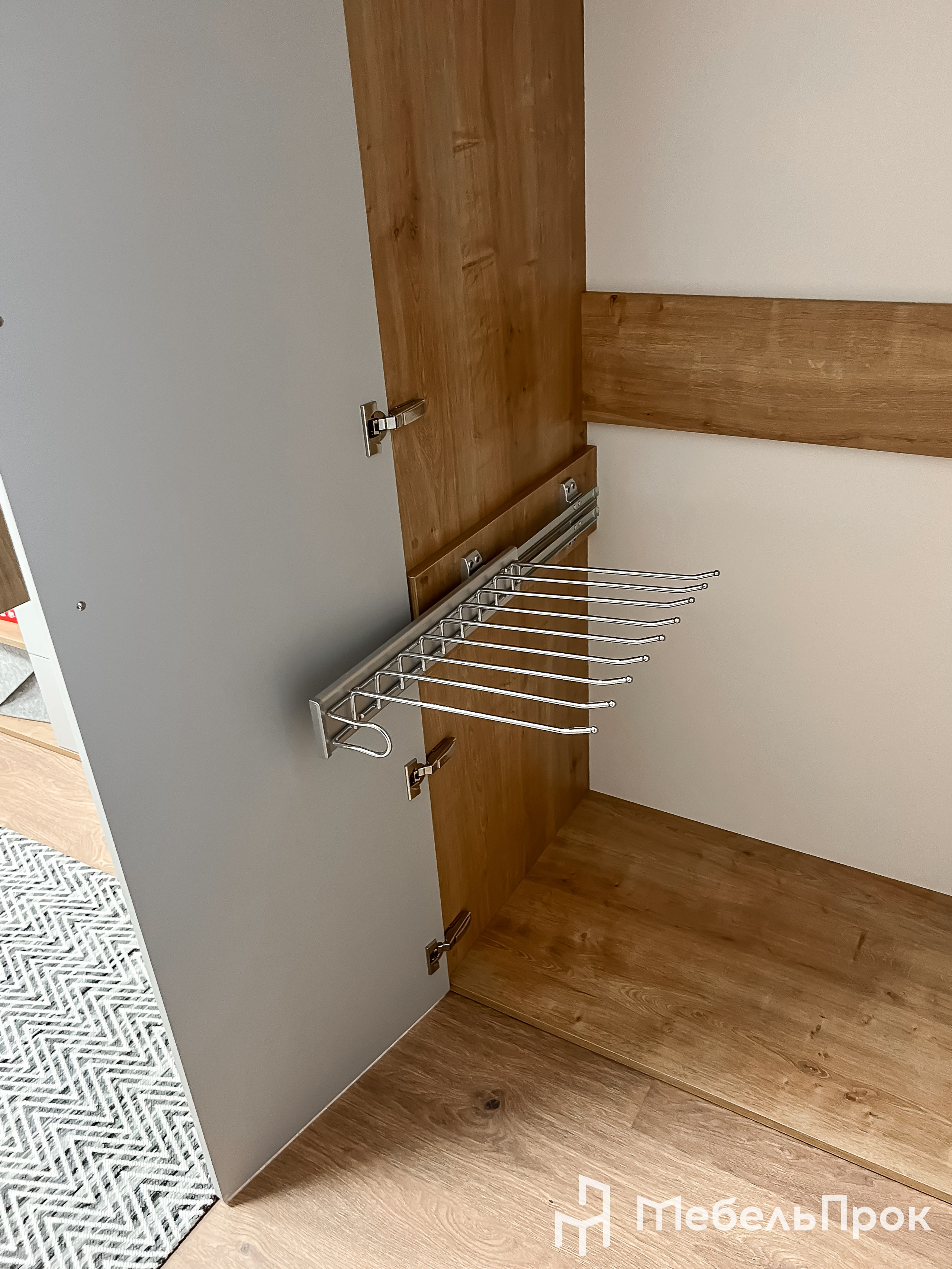 Шкафы распашные. Главная