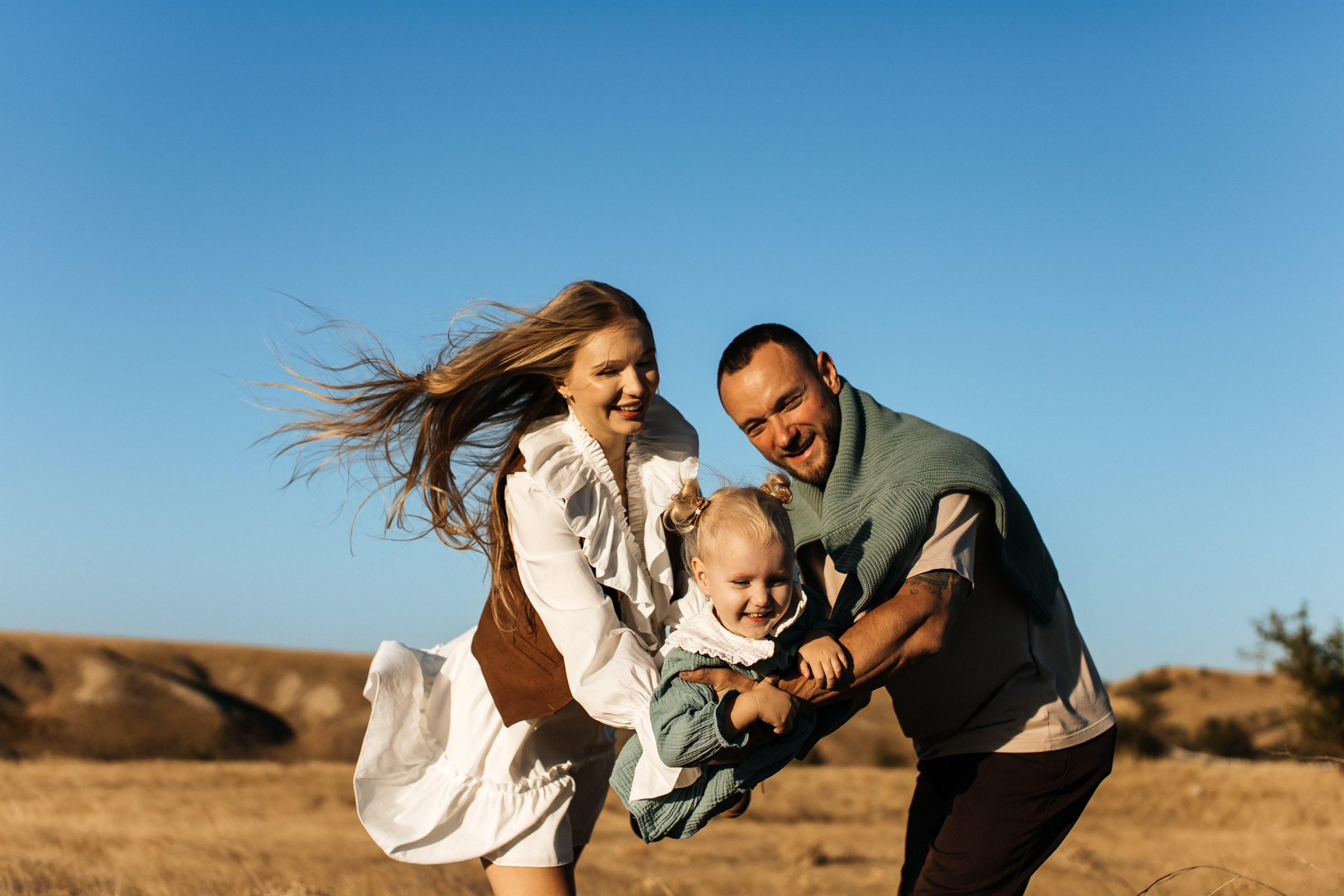 Артем Настя и Николь. Семейный фотограф в Волгодонске Краченцева Анна