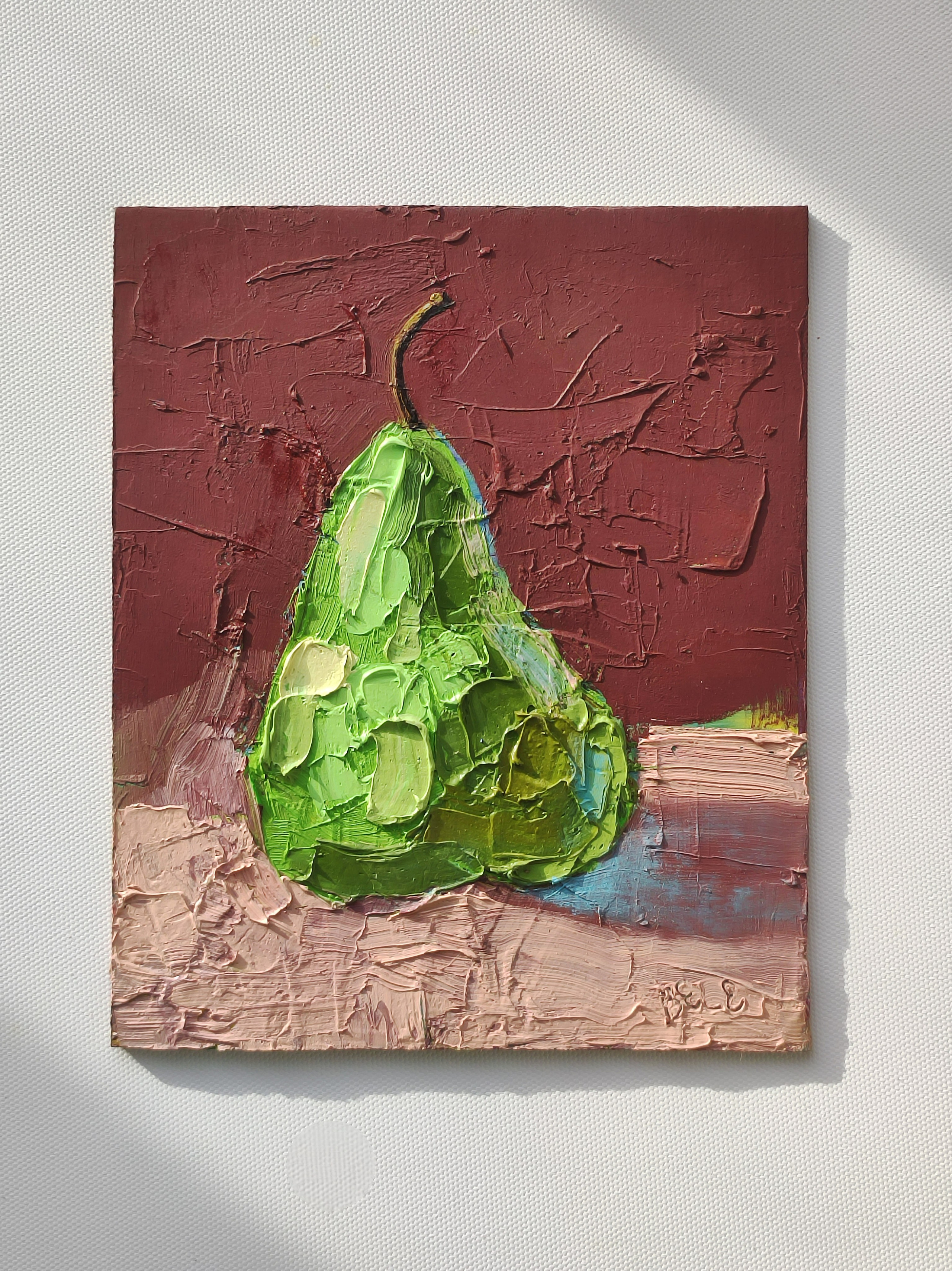 Яркая текстурная картина с грушей мастихином