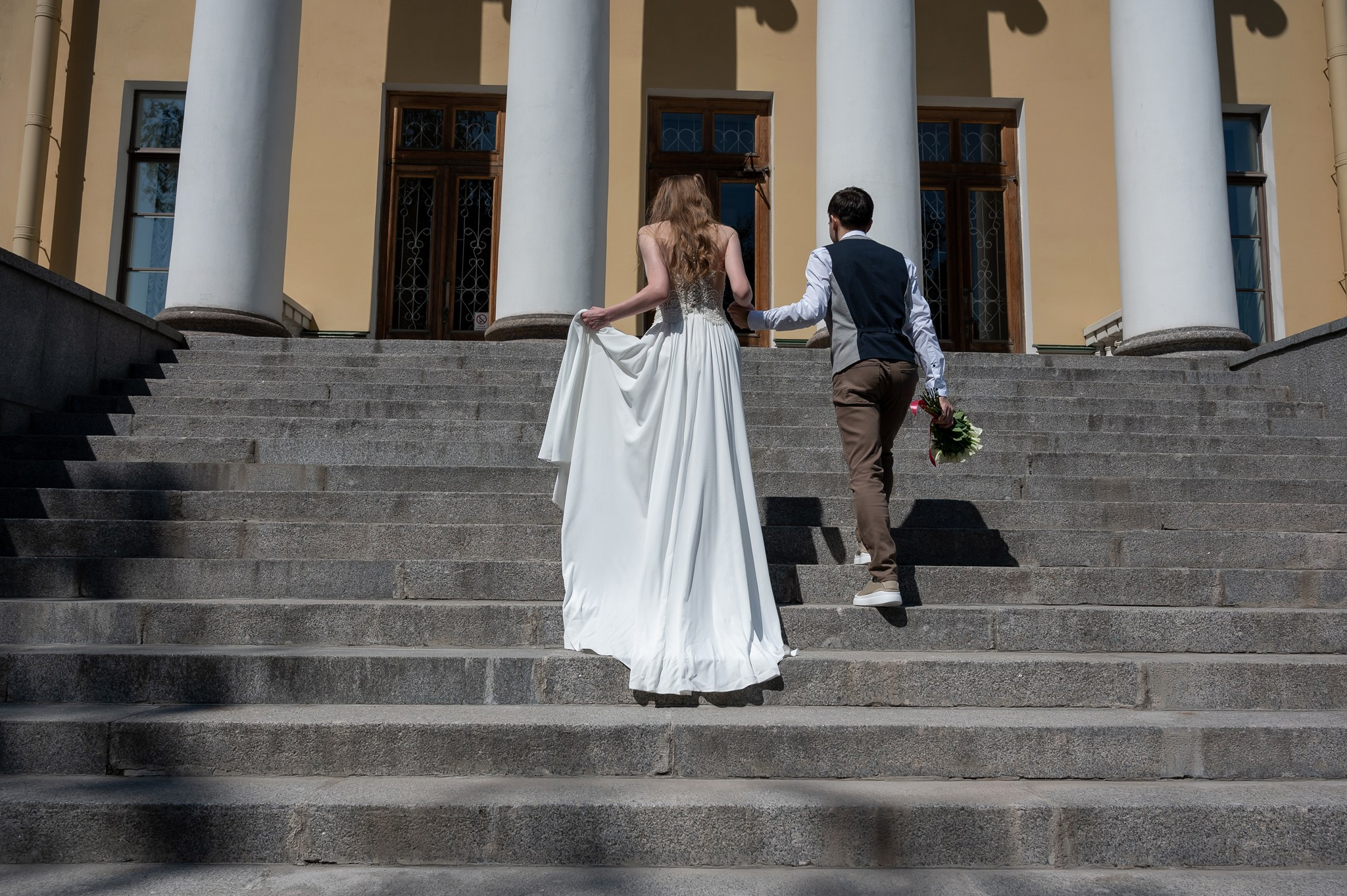 Зеркальный дворик. Свадебный и семейный фотограф из Санкт-Петербурга Климов Анатолий