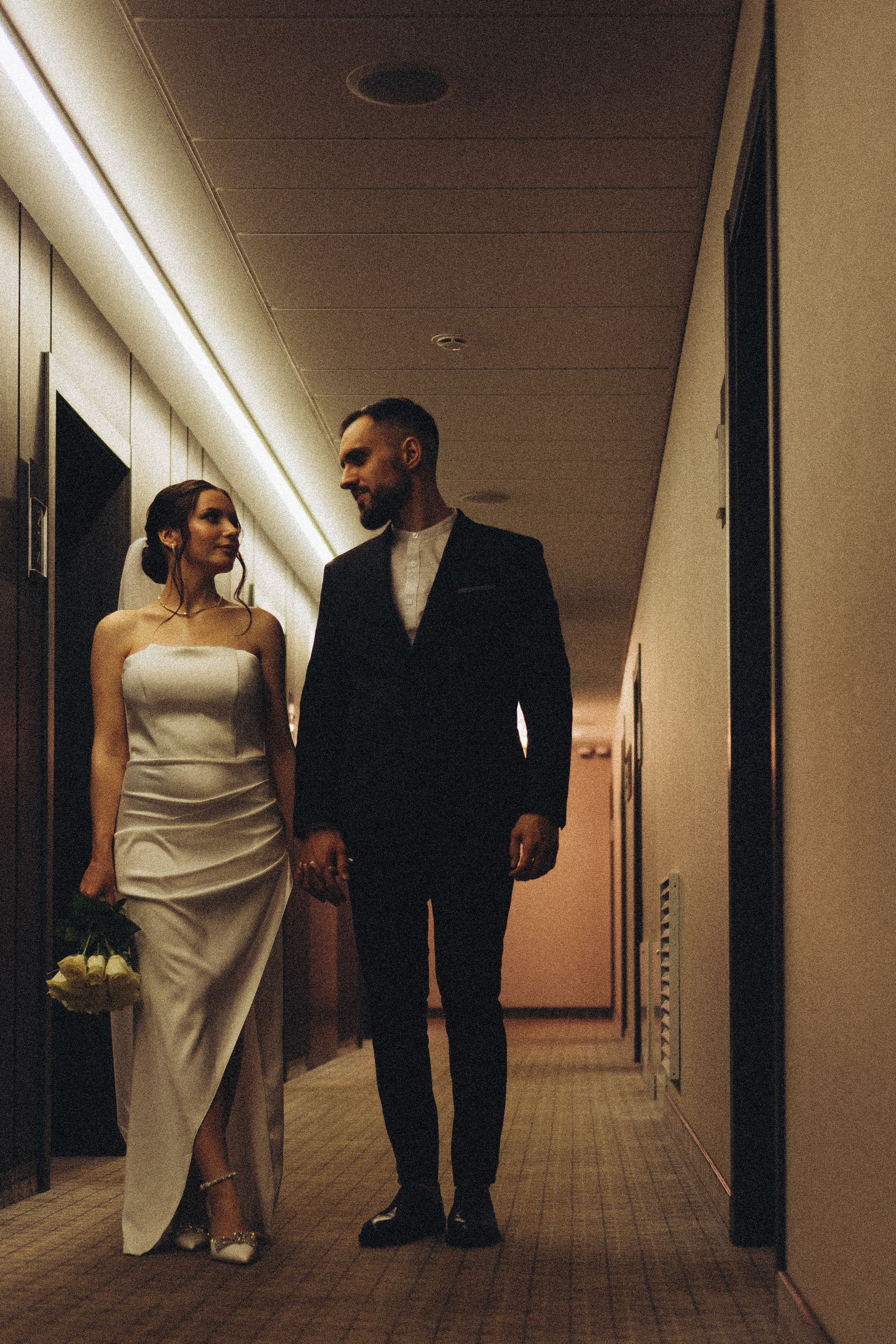 СВАДЕБНАЯ СЬЕМКА СБОРОВ ЖЕНИХА И НЕВЕСТЫ В ОТЕЛЕ И ТАКЖЕ ФОТОСЕССИИЯ В ОТЕЛЕЕ МЕГАПОЛИС БРЯНСК. Профессиональный фотограф, Санкт-Петербург — Виктория Богомолова