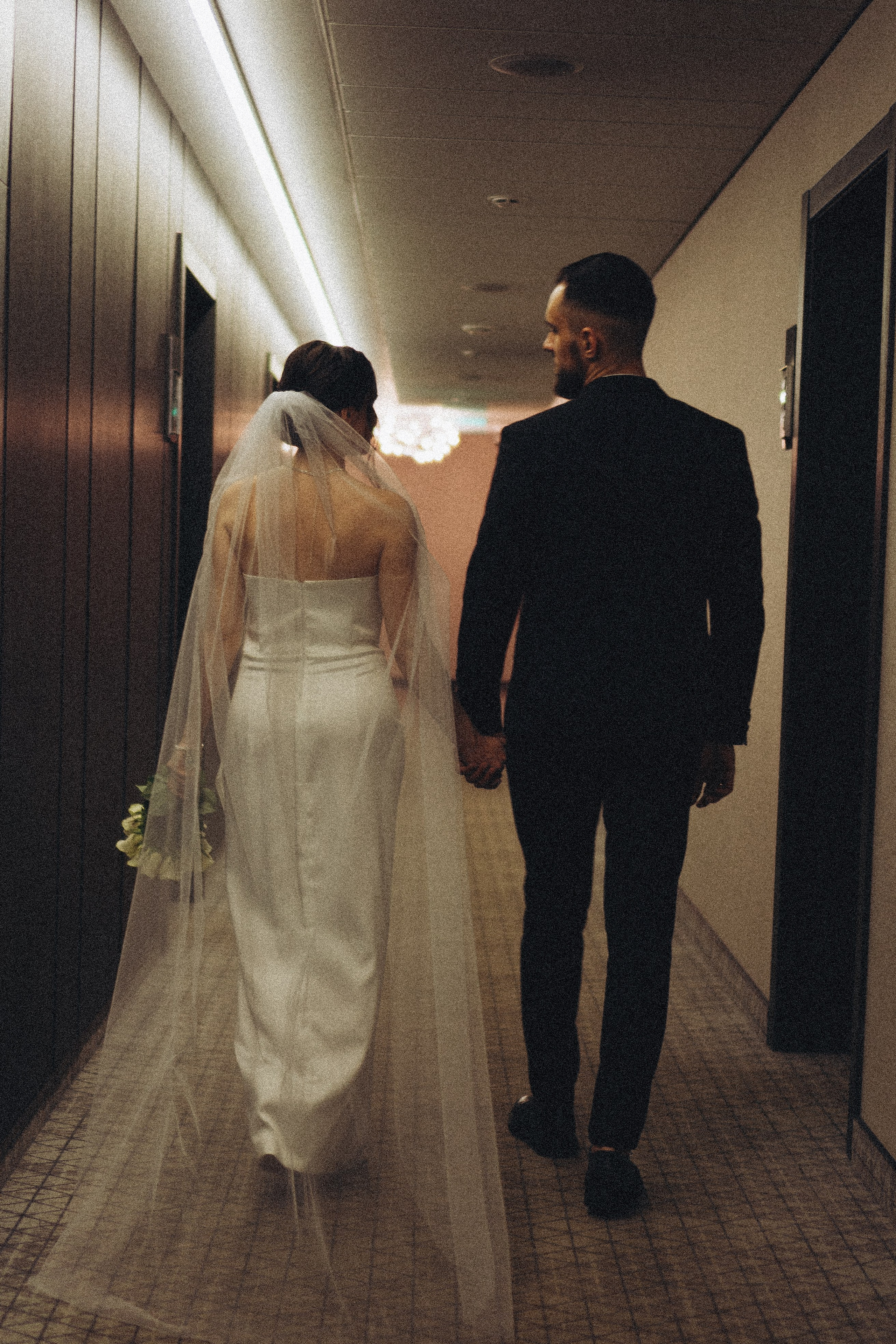 СВАДЕБНАЯ СЬЕМКА СБОРОВ ЖЕНИХА И НЕВЕСТЫ В ОТЕЛЕ И ТАКЖЕ ФОТОСЕССИИЯ В ОТЕЛЕЕ МЕГАПОЛИС БРЯНСК. Профессиональный фотограф, Санкт-Петербург — Виктория Богомолова